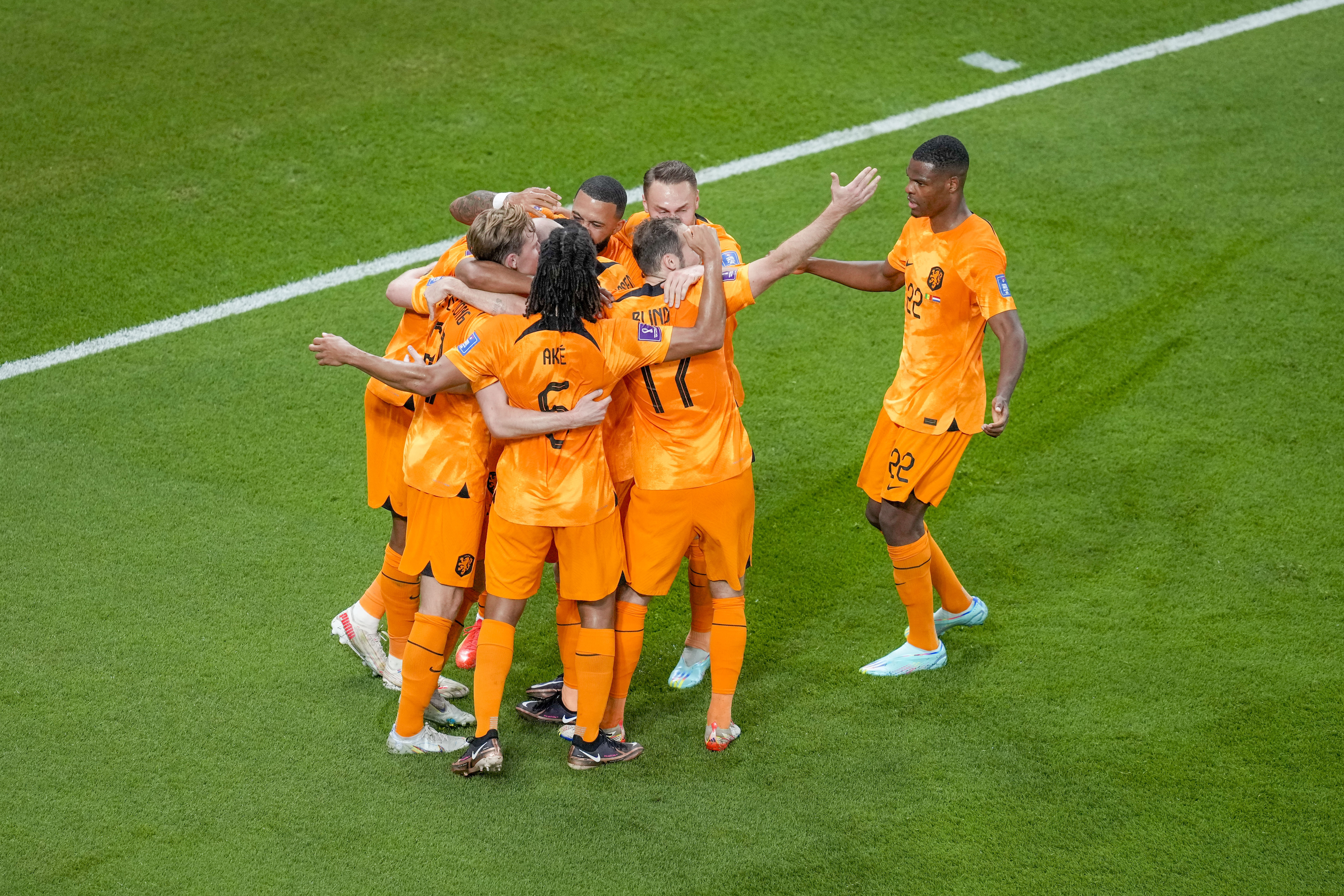 World Cup 2022: Late goals give Netherlands victory over Senegal