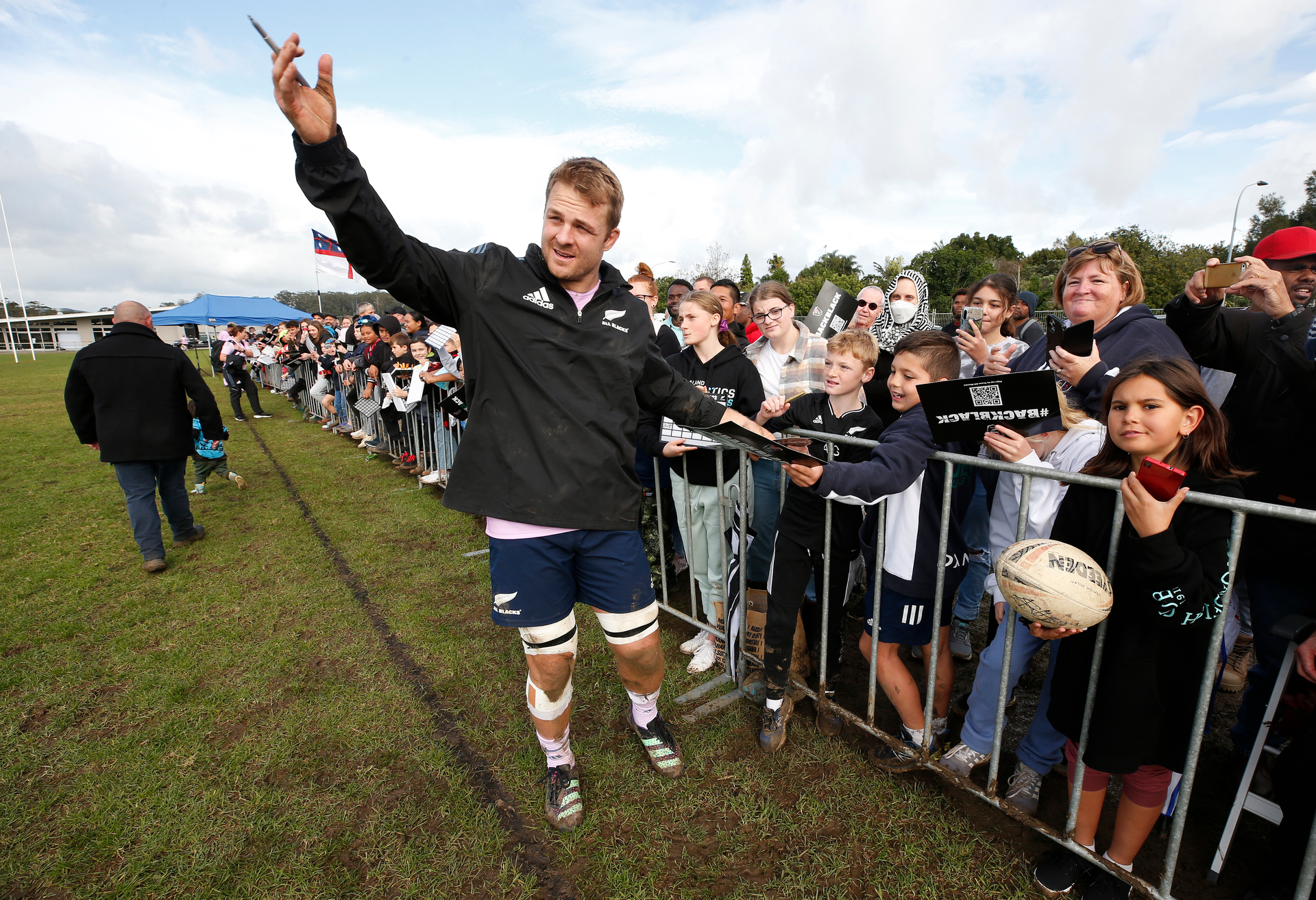 Some leading All Blacks use two signatures; one for autograph hunters and another for private documents, to protect themselves. Photo / Michael Cunningham