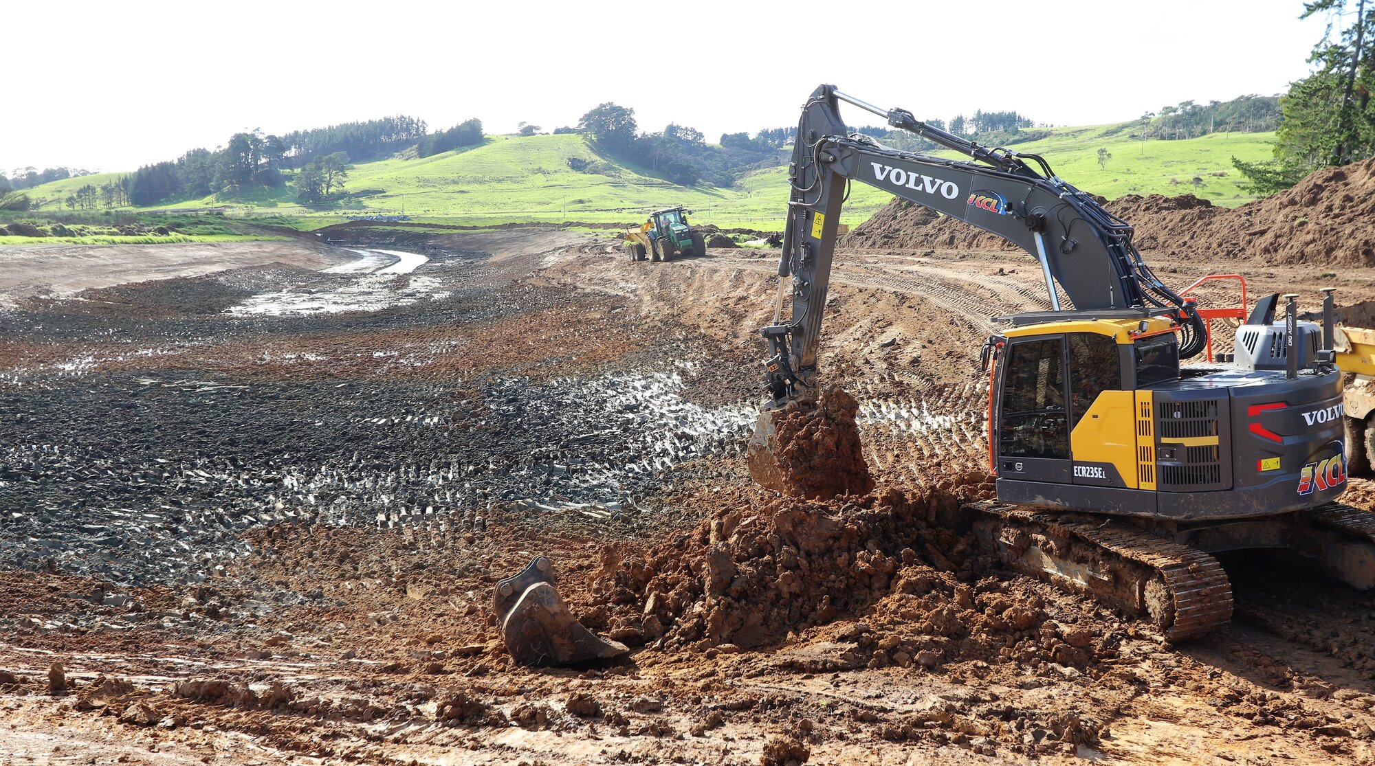 Upgrading work on the Awanui flood management scheme. Photo / NRC