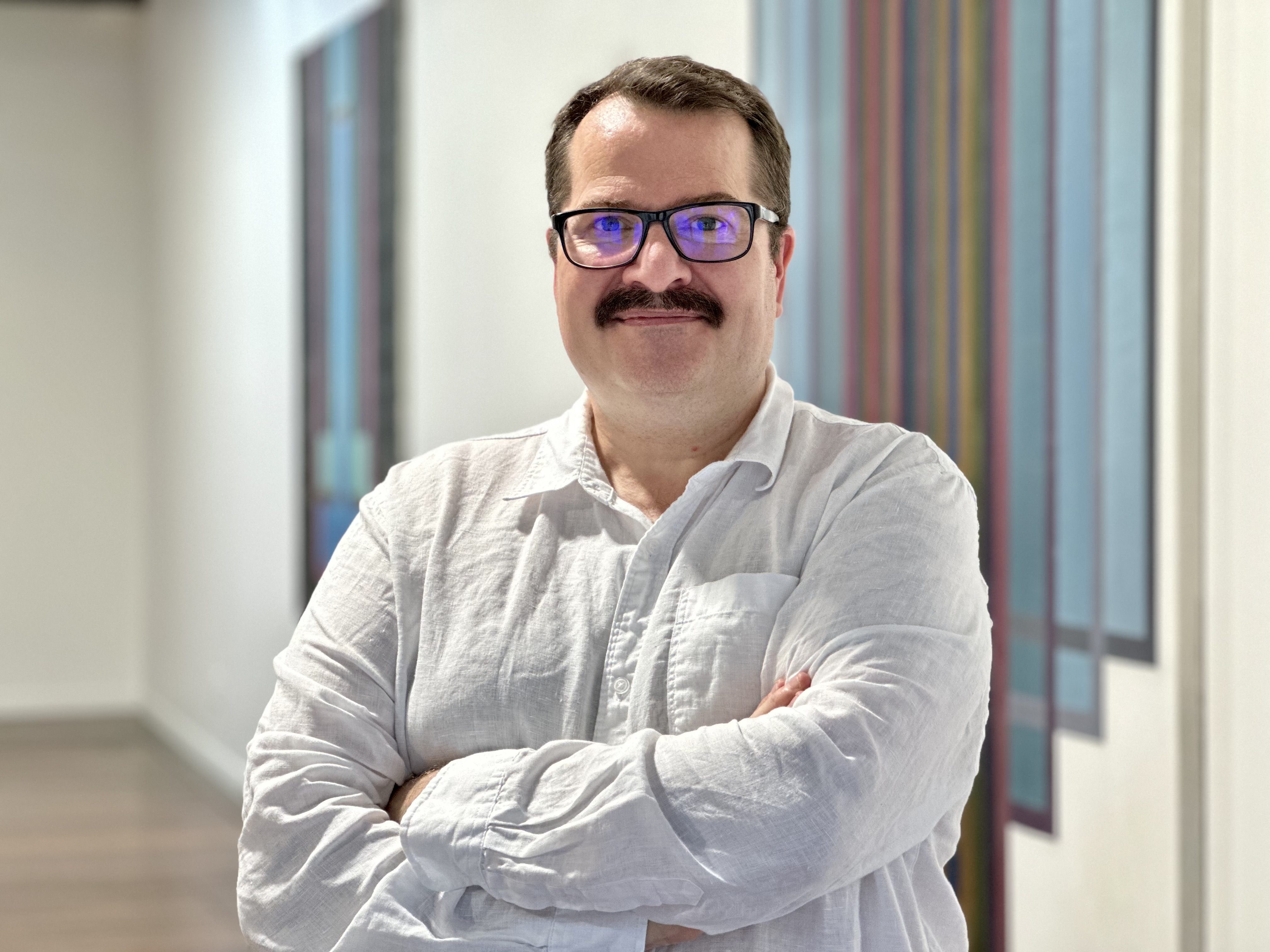 Scott Lawrie Gallery director Scott Lawrie says he gave up on Facebook after spending heavily on advertising but nonetheless having to wait weeks for help after his account was hacked. 