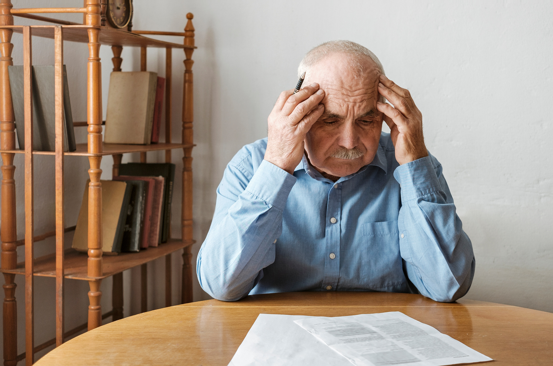 An individual is considered to have dementia when their cognitive and behavioural changes interfere with their functional independence. Photo / 123RF