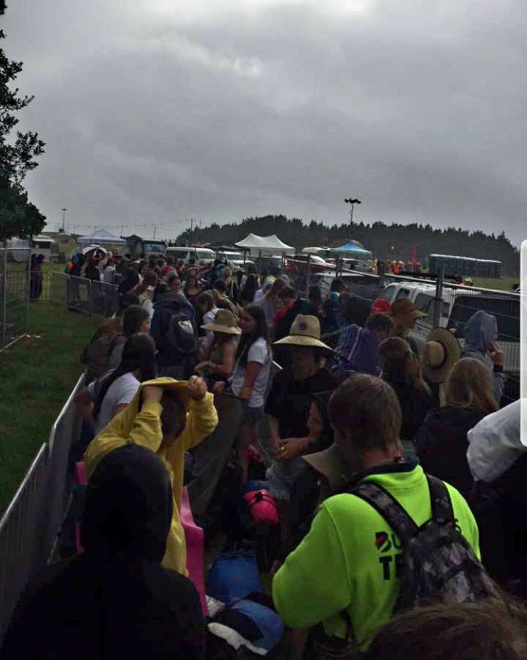The queue at Soundsplash in Raglan. Photo / Supplied