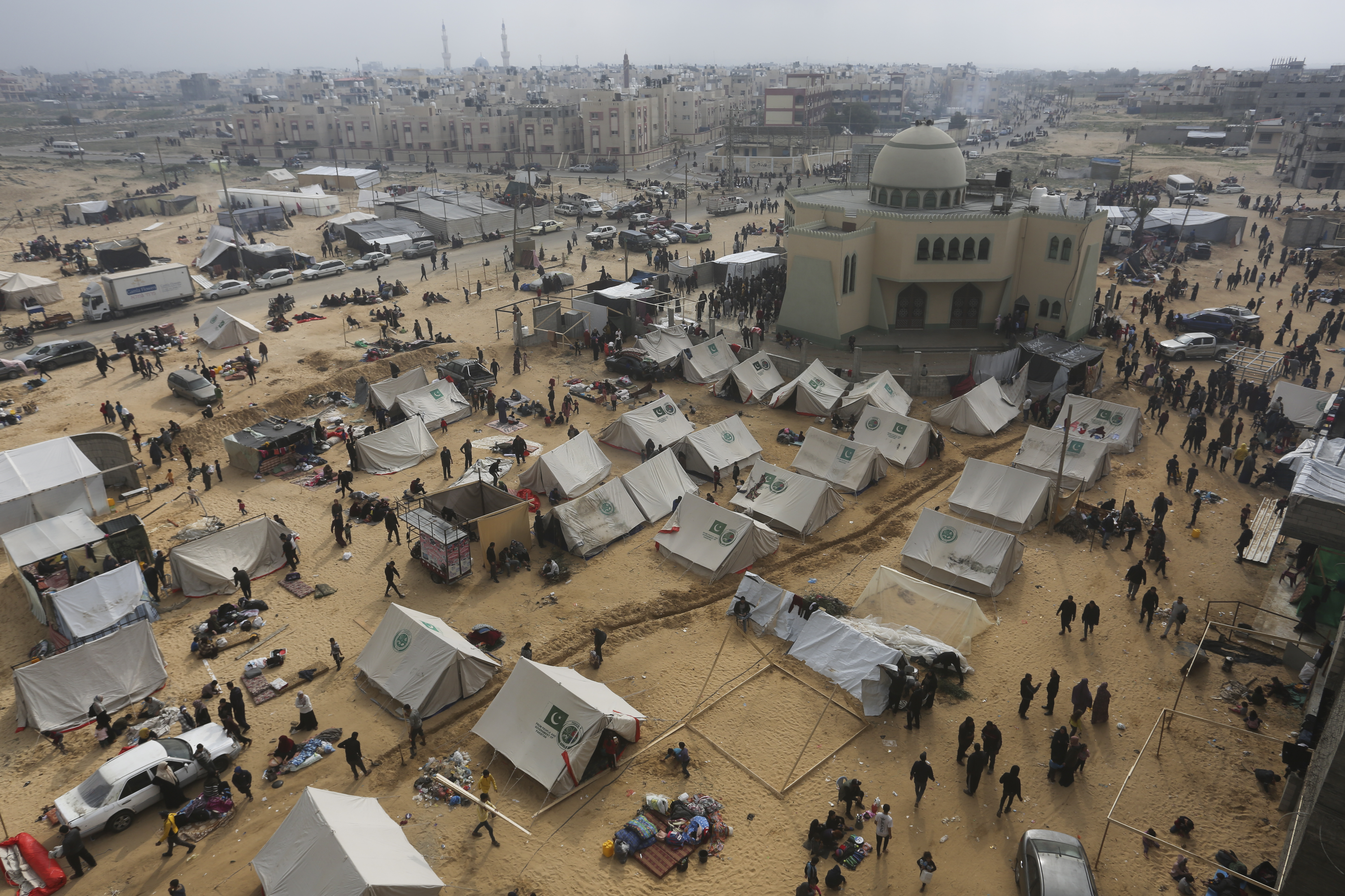 Palestinians fleeing the Israeli ground offensive arrive in Rafah, Gaza Strip. Photo / AP