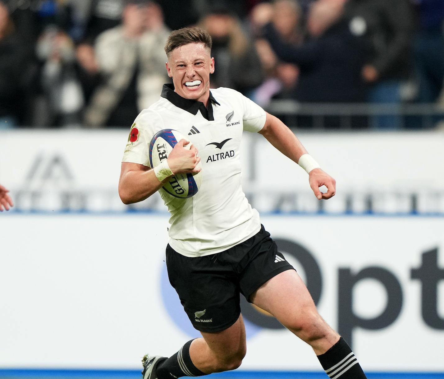 All Blacks halfback Cameron Roigard runs in to score a try against France. Photo / Photosport