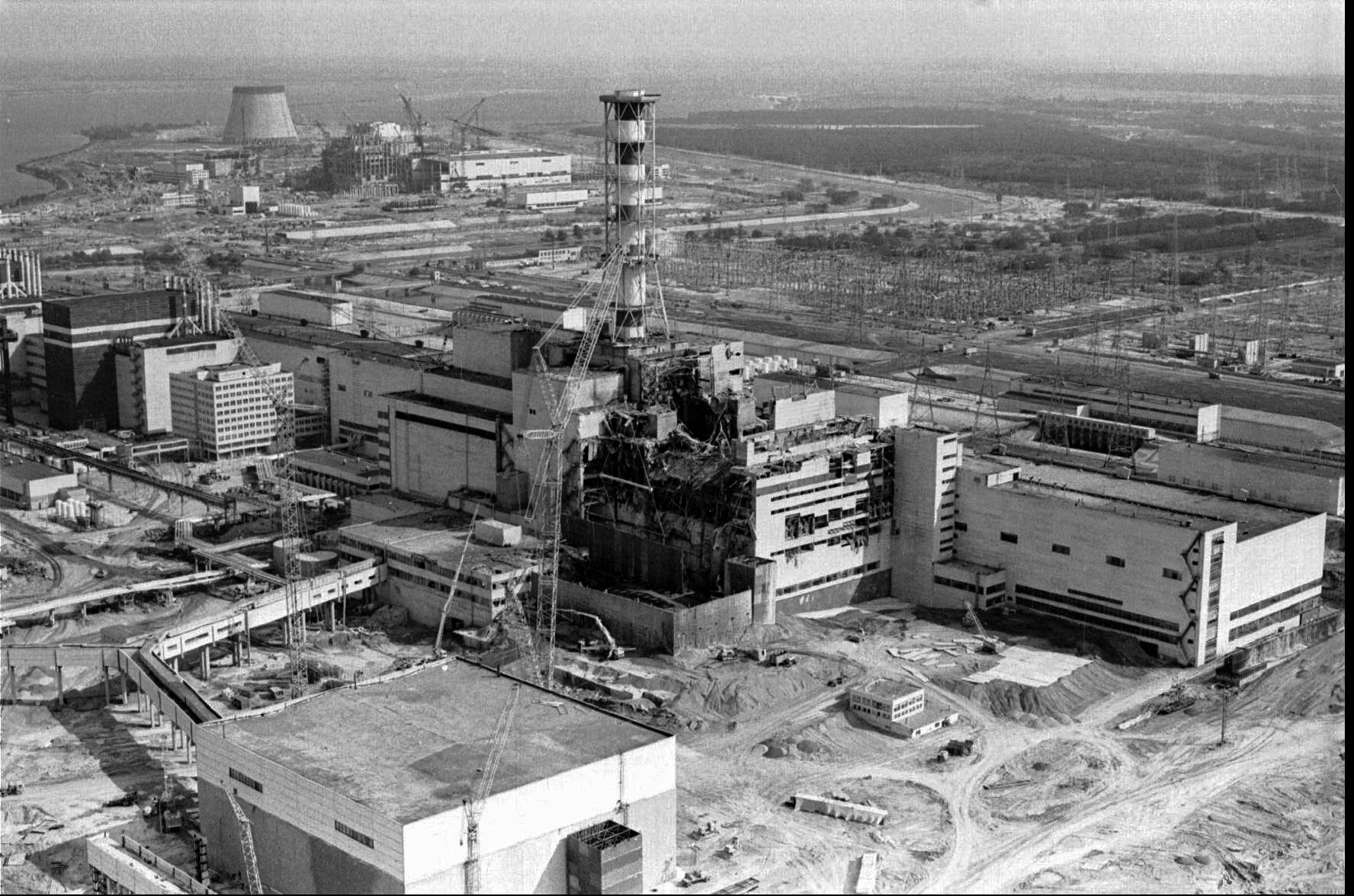 An aerial view of the damaged Chernobyl nuclear plant, 1986. Photo / AP