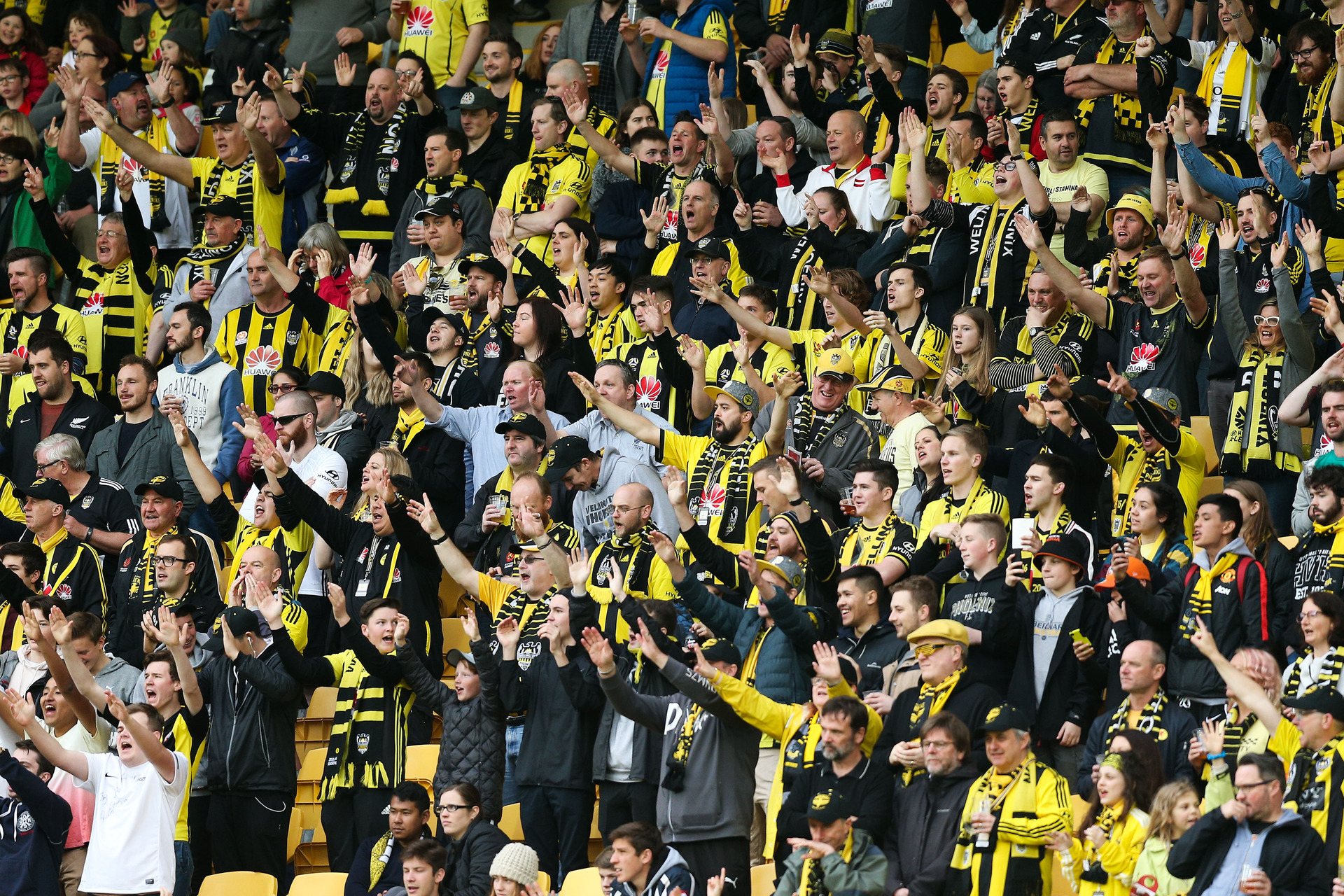 Phoenix fans show their support. photo /Getty