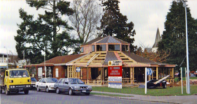 In 1991 Te Awamutu Lions built the Public Relations office extension - known as Burchell Pavilion.