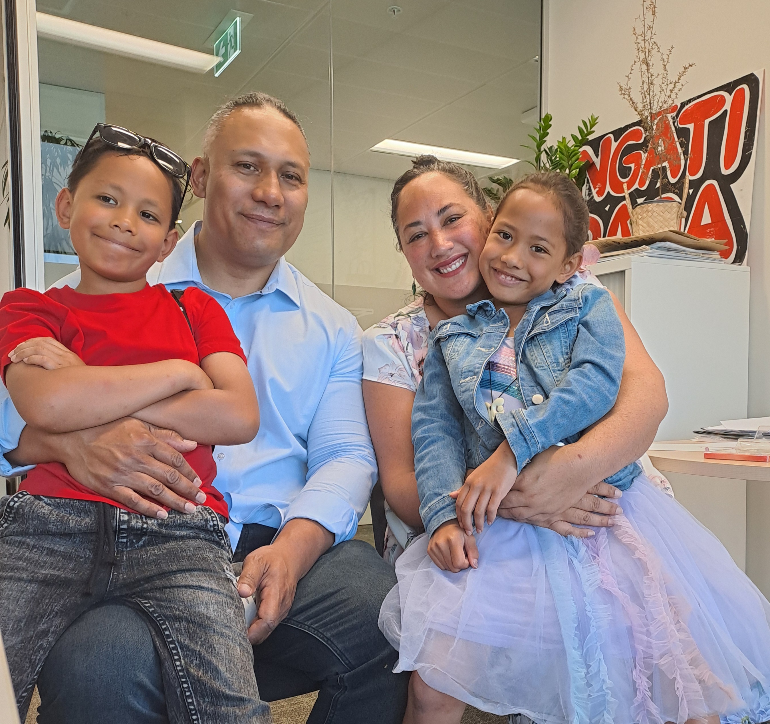 Auckland councillor Kerrin Leoni co-parents her 8-year-old twins Kahu and Atarangi with ex-partner, music school teacher and musician, Damian Hauwai.
 