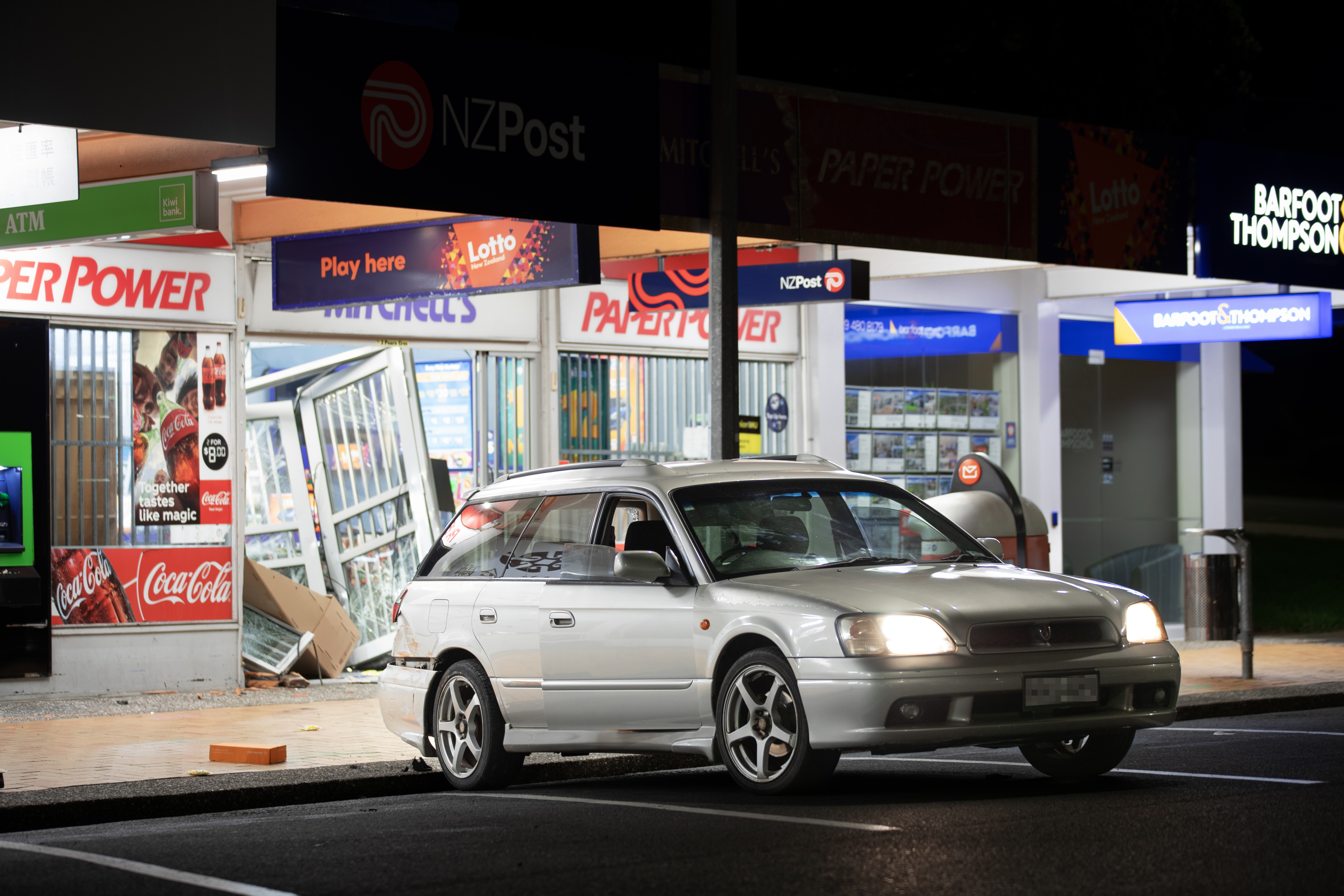 Auckland crime: Ram raiders abandon car after incident at North Shore  shopping centre - NZ Herald