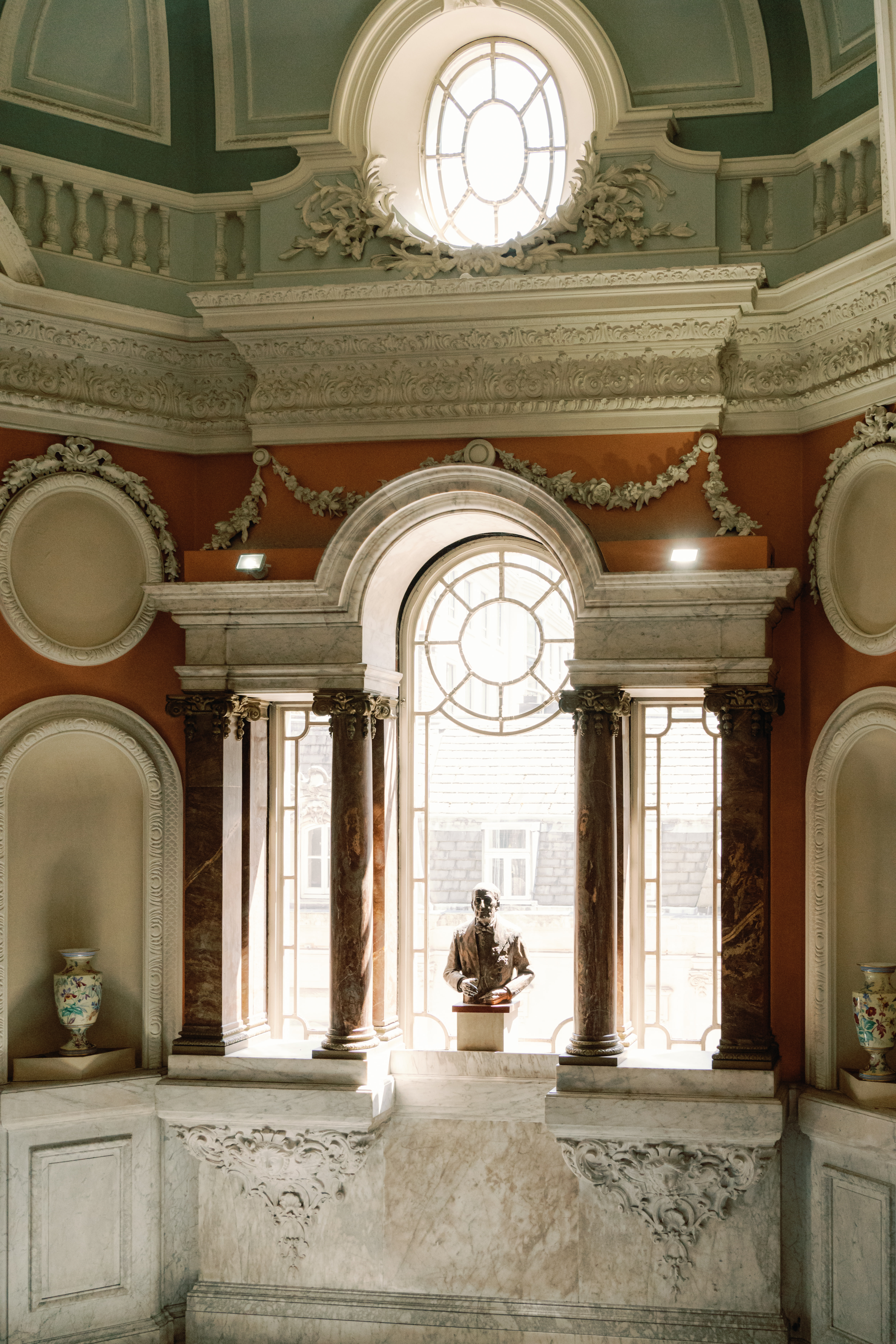 Dartmouth House provided a beautiful backdrop. Photo / Jessica Lily