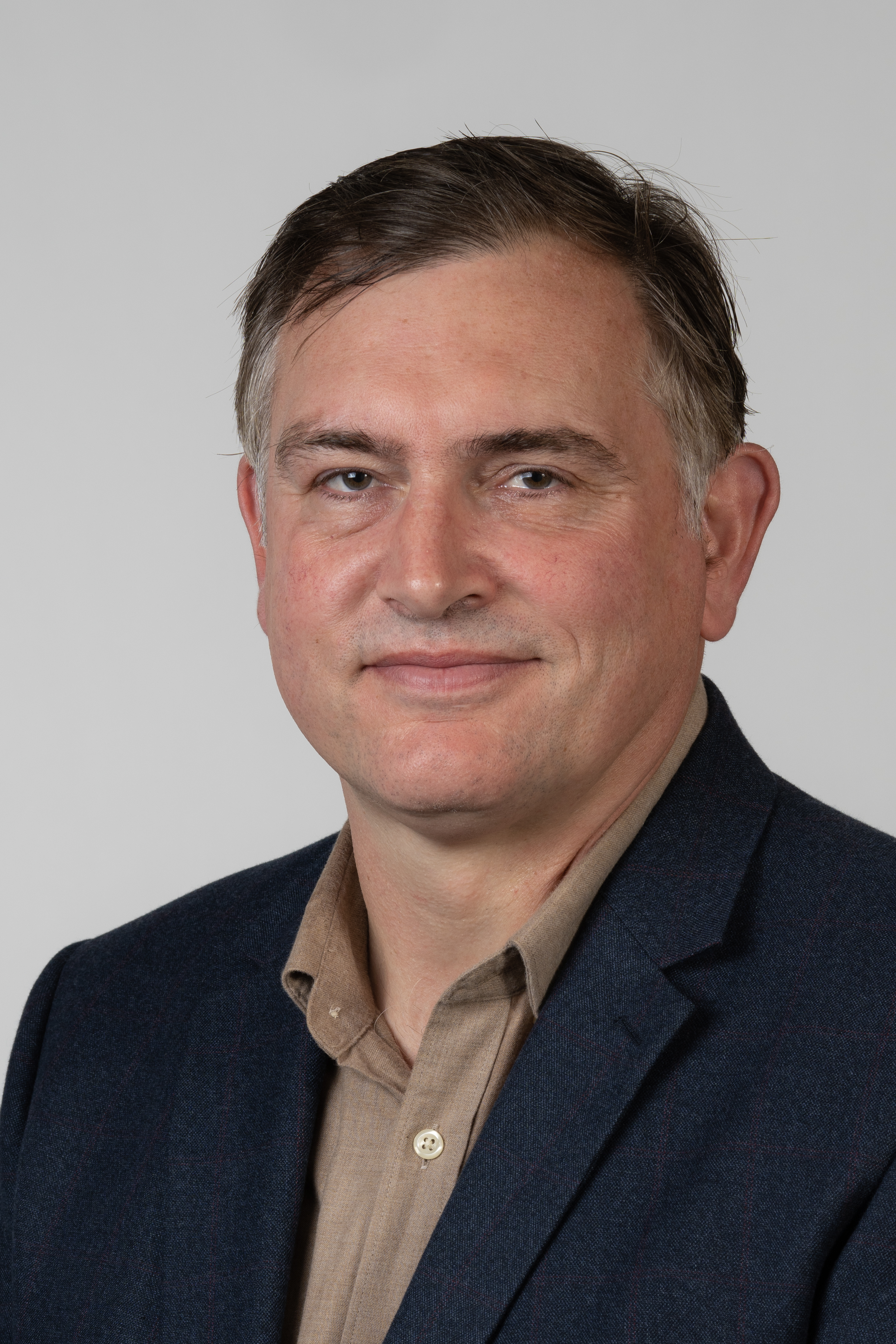 Dr Leon Goldsmith.