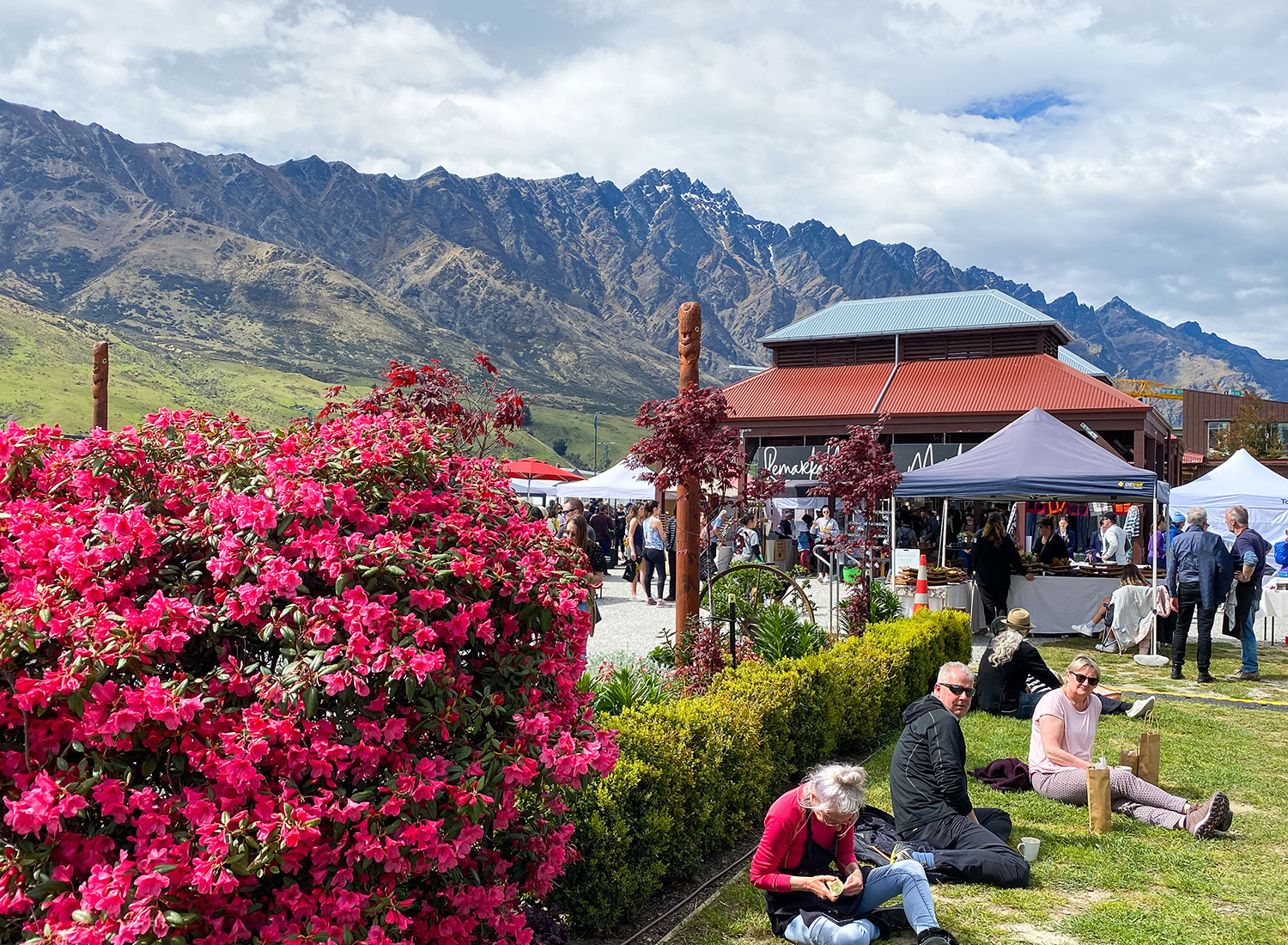 The Remarkables Market is surrounded by the towering mountains. 