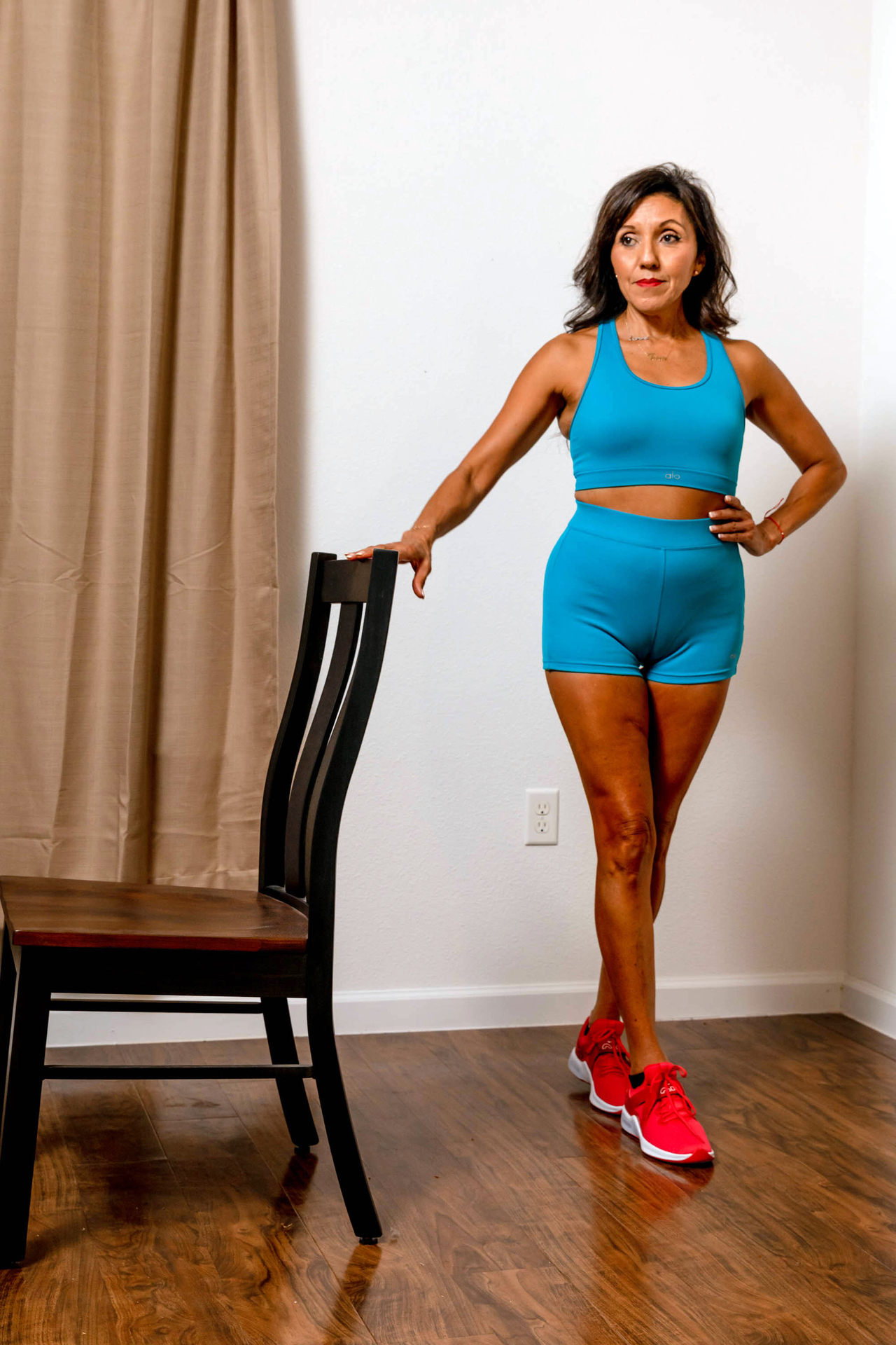 The tandem stance. Photo / Sarah Karlan, The New York Times