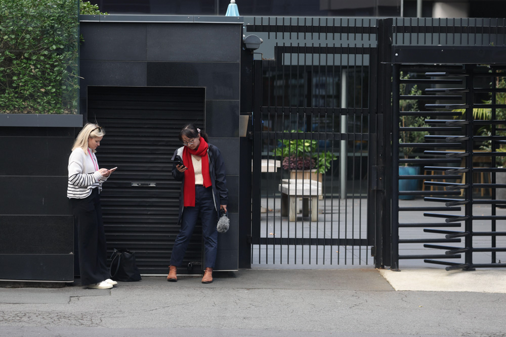 News media outside the TVNZ building. Photo / Jason Oxenham