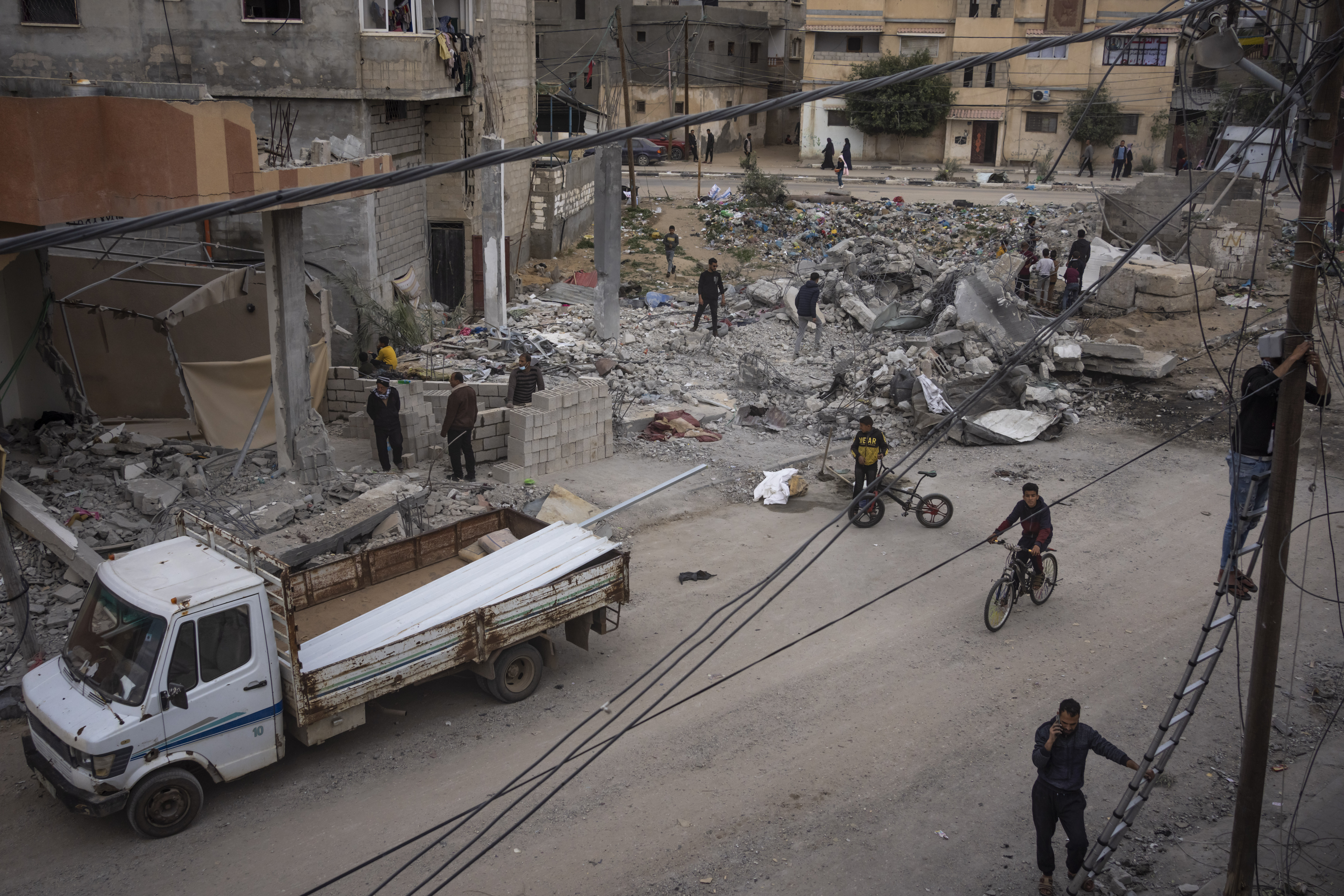 At least 74 Palestinians were killed during the Israeli airstrikes that accompanied the hostage rescue. The bombardment flattened large swaths of buildings and tents sheltering families who had fled to Rafah from throughout Gaza. Photo / AP
