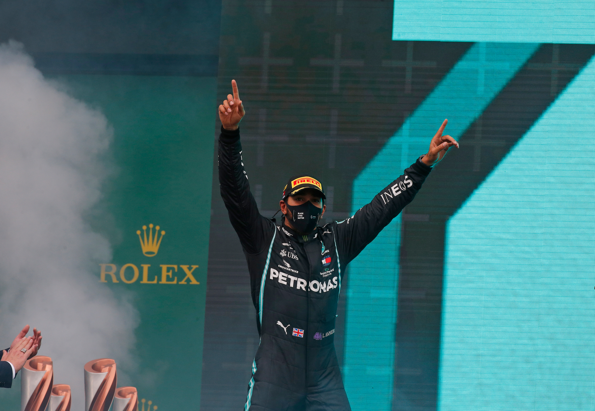 Motorsport: Lewis Hamilton lets tears flow as he clinches record 7th  Formula One title - NZ Herald