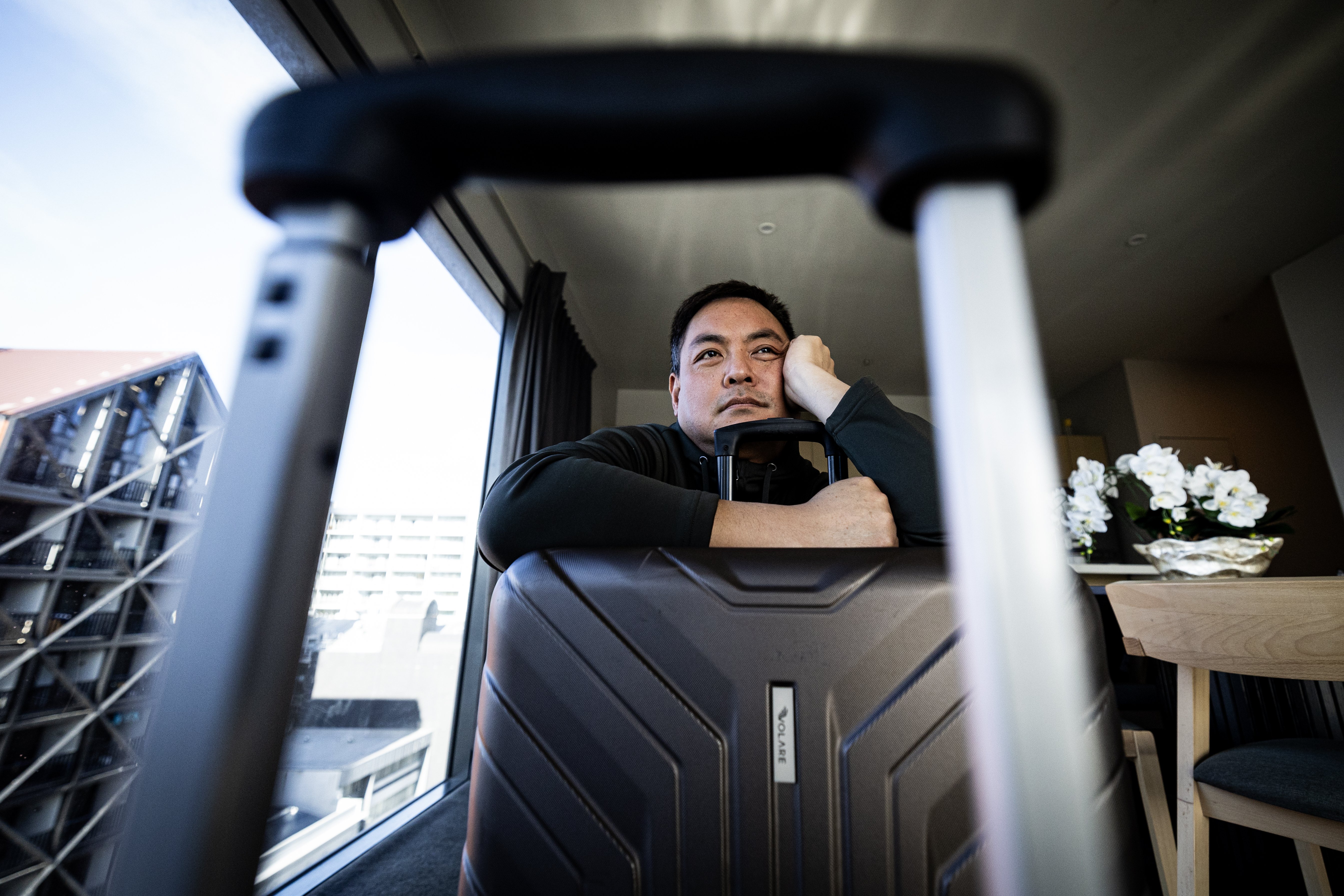 Auckland CBD service apartment hotel operator Eric Zhou left red-faced after friends visiting him from Taiwan got their luggage stolen while staying at his hotel. Photo / Jason Oxenham 