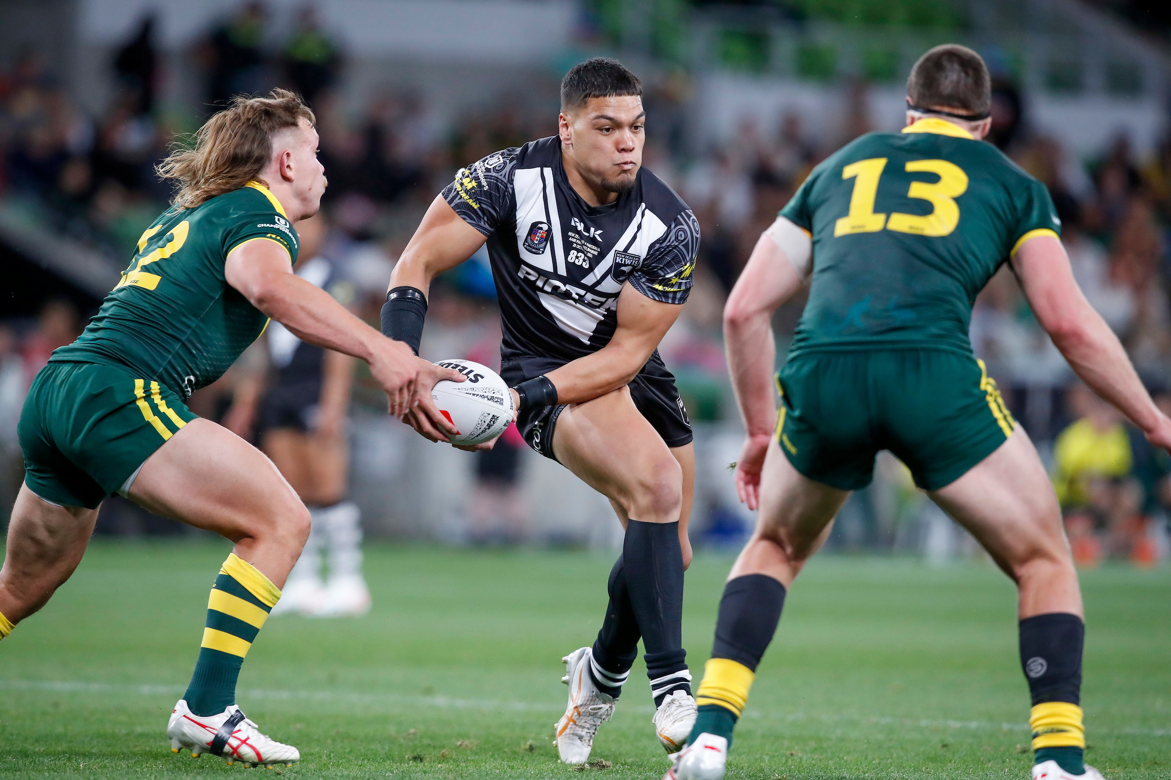Leo Thompson has joined the Bulldogs after four seasons with the Knights. Photo / Photosport