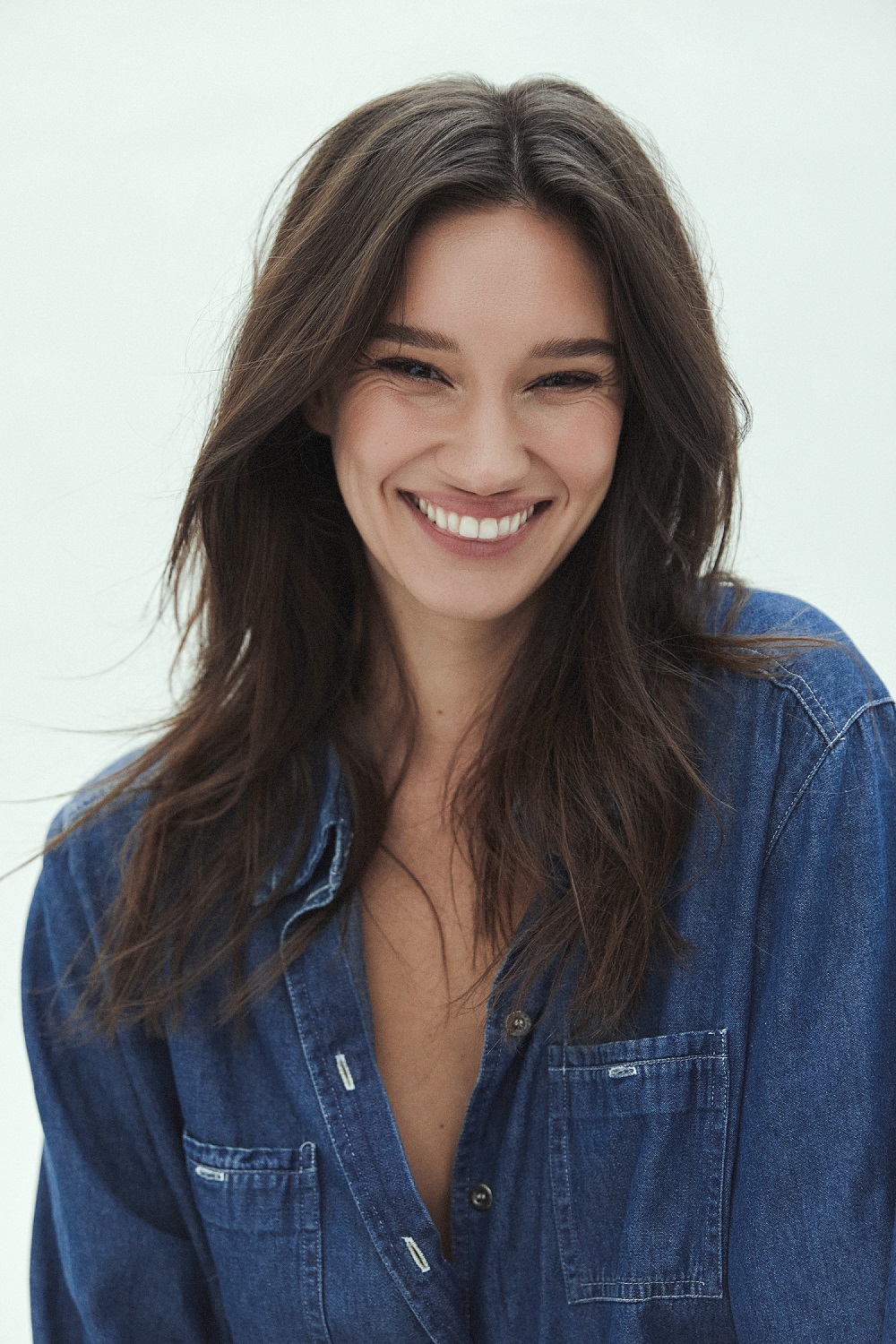 Frank Management is looking to develop collaborations for Renee Stewart's work in dance, modelling and performance.