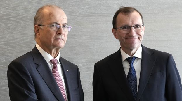 Prime Minister of the Palestinian Authority Mohammed Mustafa, left, and Norway's Foreign Minister Espen Barth Eide after the meeting for talks on the Middle East in Brussels. Photo / AP