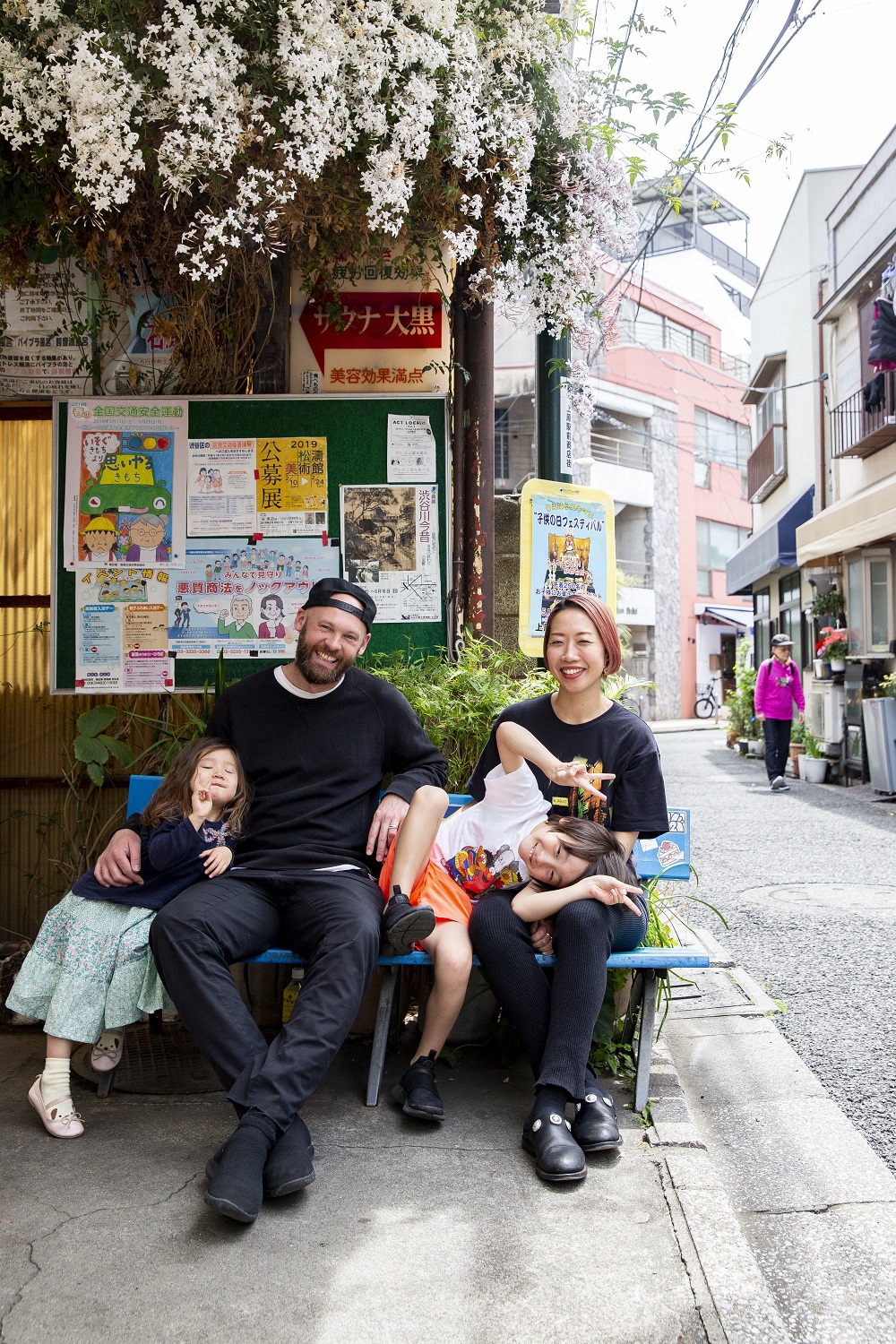James Oliver with wife Mari Kishi and kids Ryder and Coco. Photo / Babiche Martens
