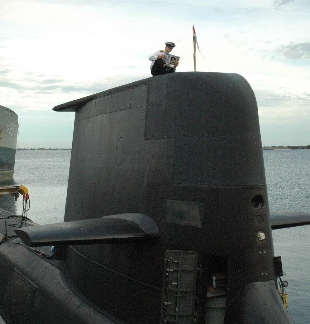 Chris Penk served for four years on the HMAS Sheean submarine in the Australian Navy.