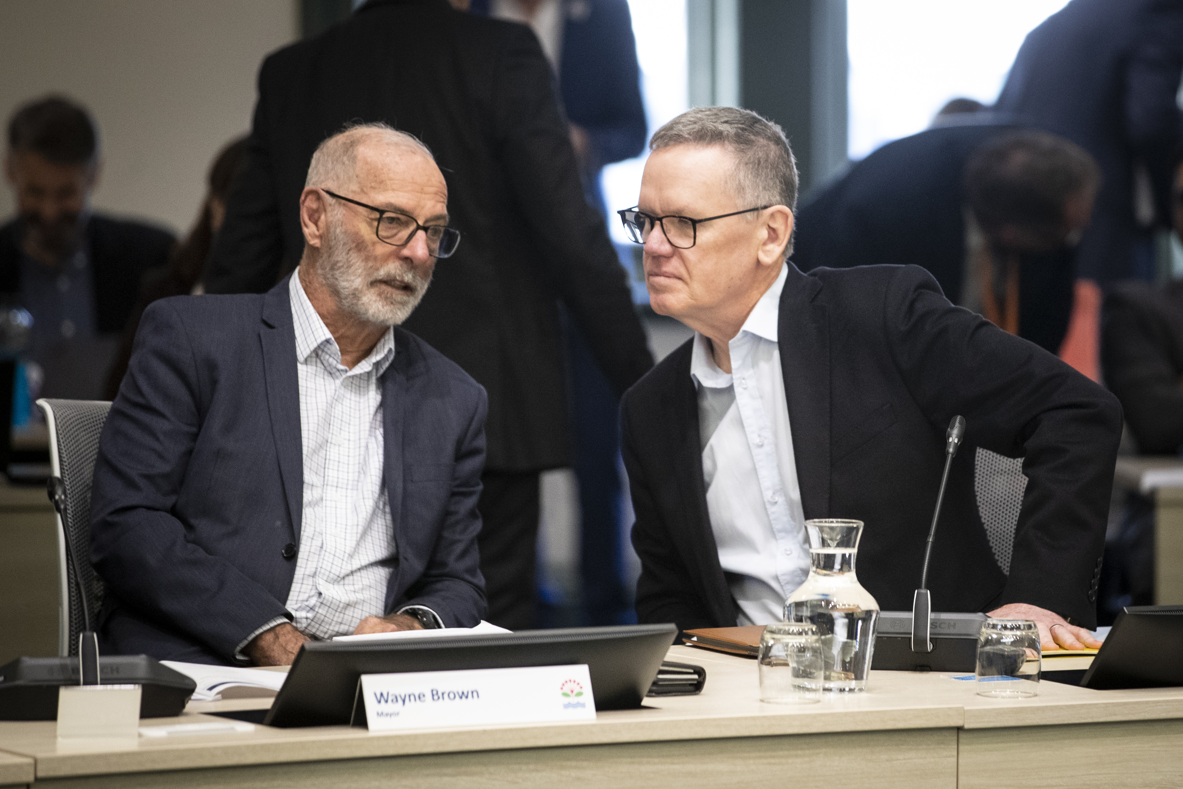 Auckland Mayor Wayne Brown (left) wants chief executive Jim Stabback to come up with another $5 million of savings in his latest budget proposal. Photo / Jason Oxenham