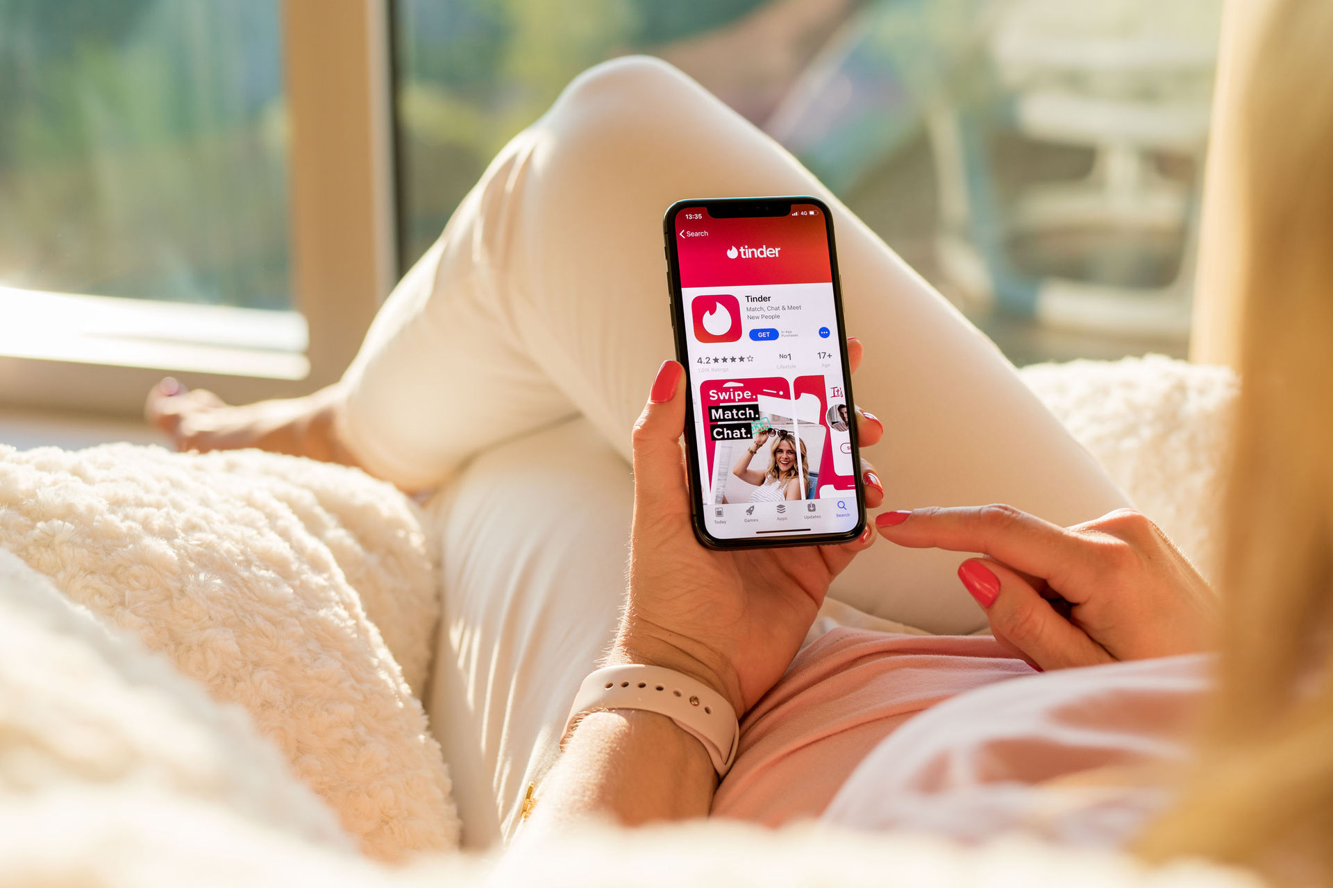 Is Tinder really worth it? Photo / 123RF