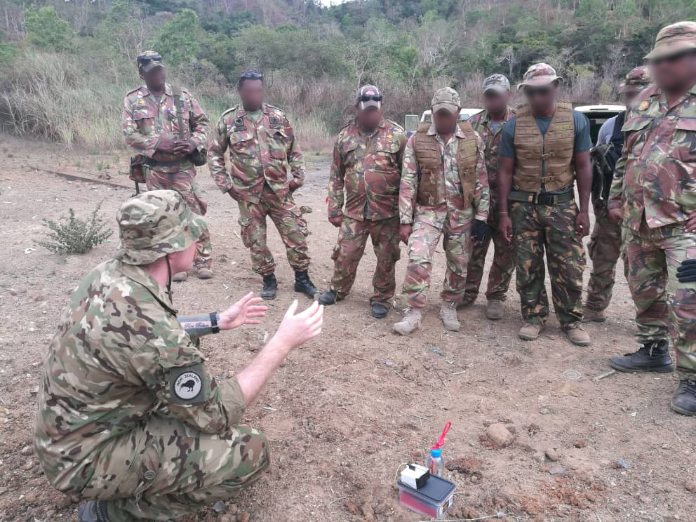 NZSAS personnel training Papua New Guinea security forces ahead of the 2019 Apec meeting in the country. Photo / NZDF