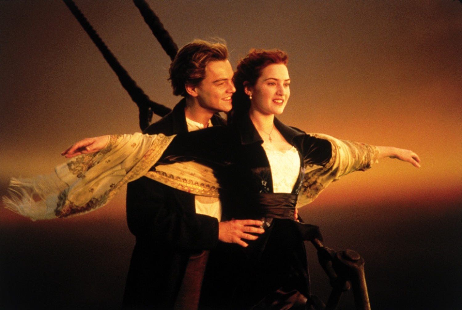 Leonardo DiCaprio and Kate Winslett in the movie Titanic.