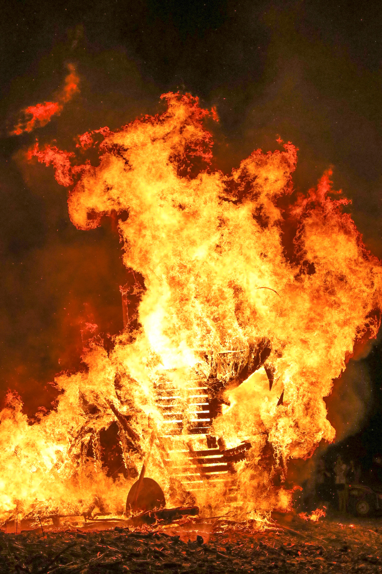 With in 10 minutes the sculpture was fully a blaze. Photo / Warren Buckland