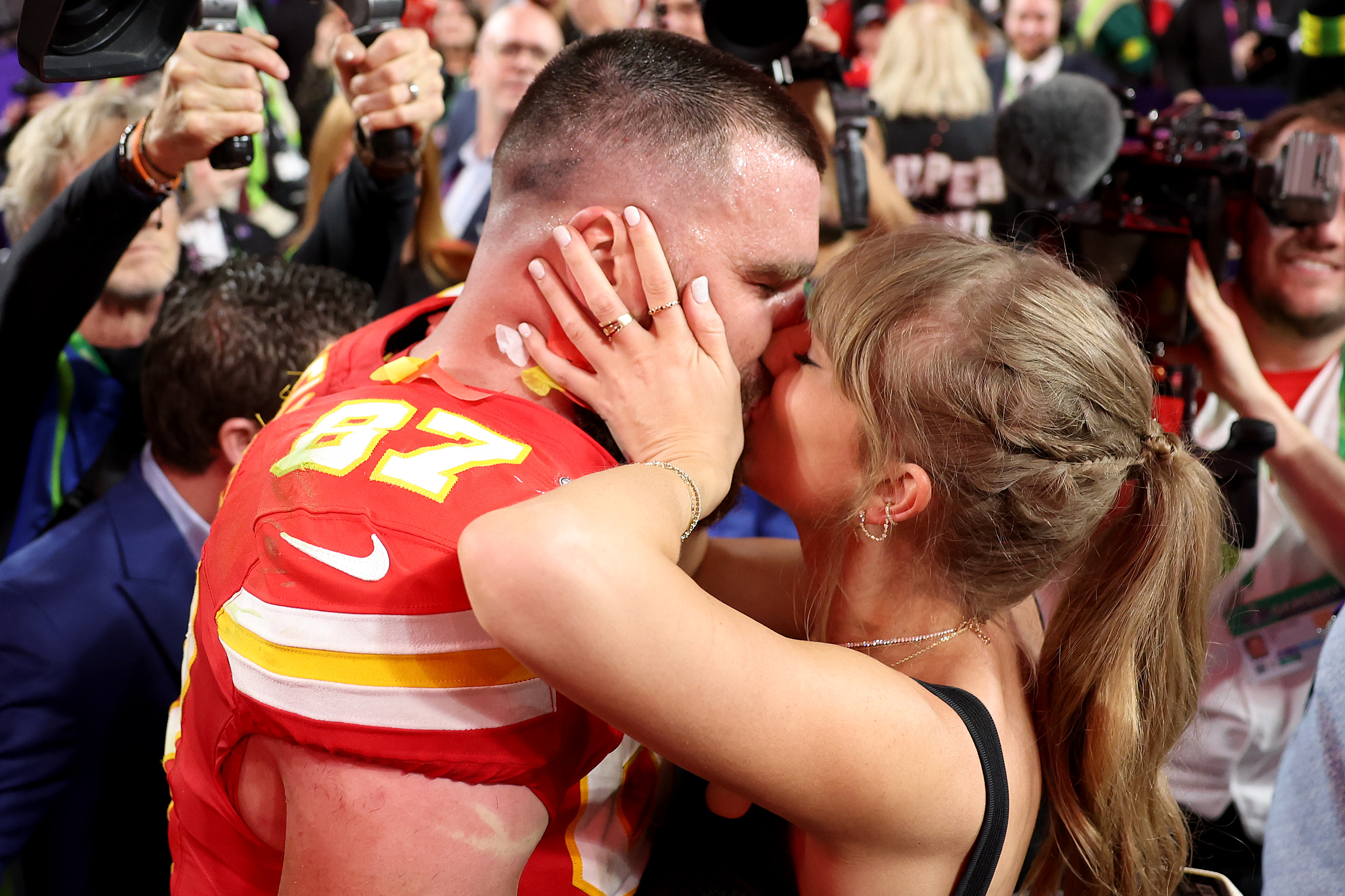 The couple are no strangers to a bit of PDA. Photo / Getty Images