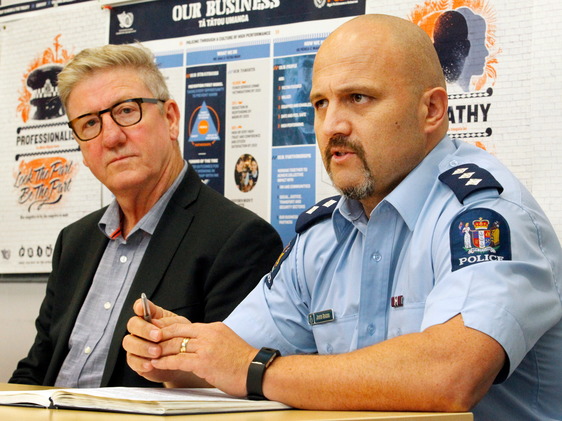 Inspector Justin Rogers (right), joined Northland District Health Board's Ian McKenzie to explain the Operation Ghosts raids to journalists. Photo / Mike Scott