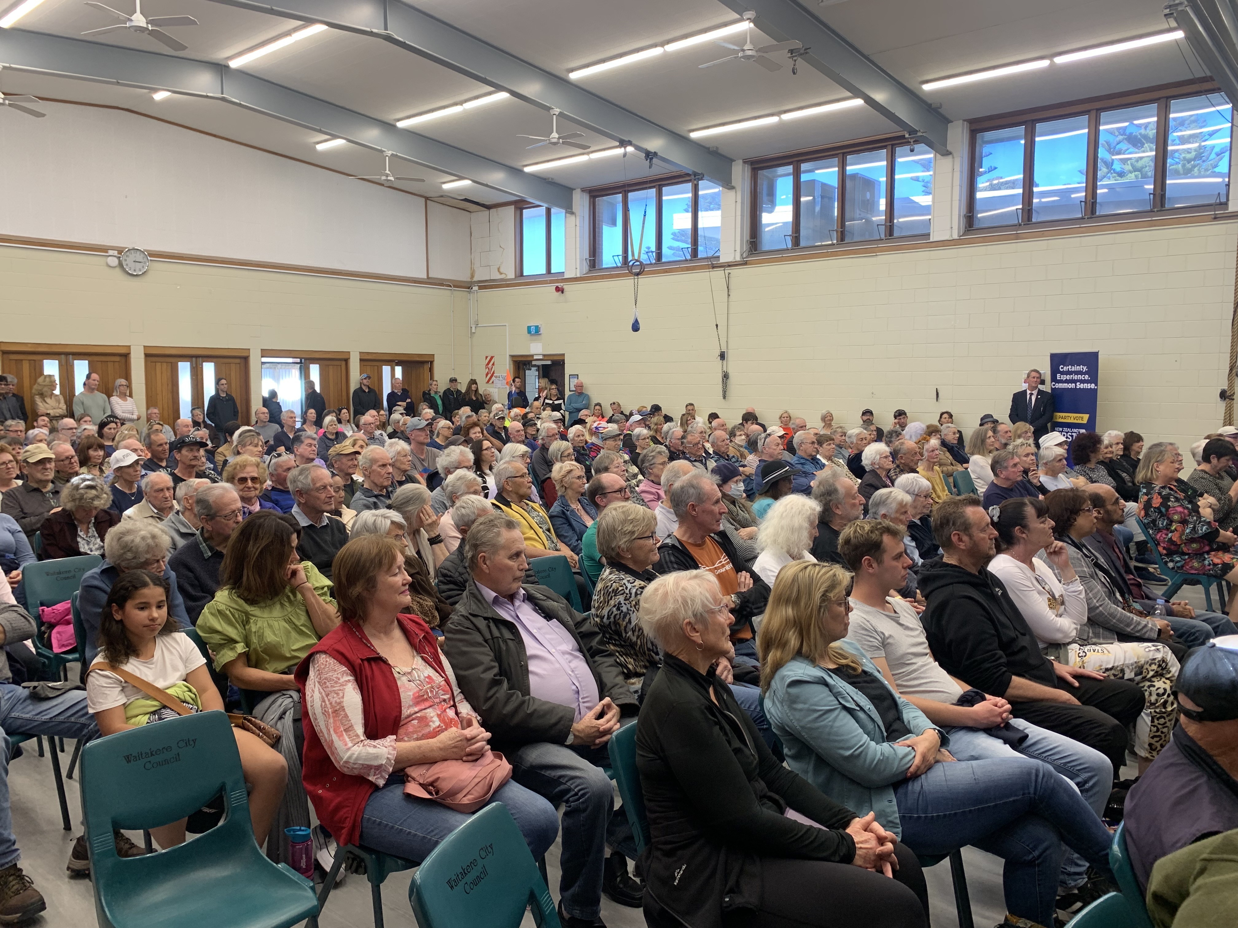About 350 people came out in Ōrewa, north of Auckland, to listen to Winston Peters. Photo / Adam Pearse