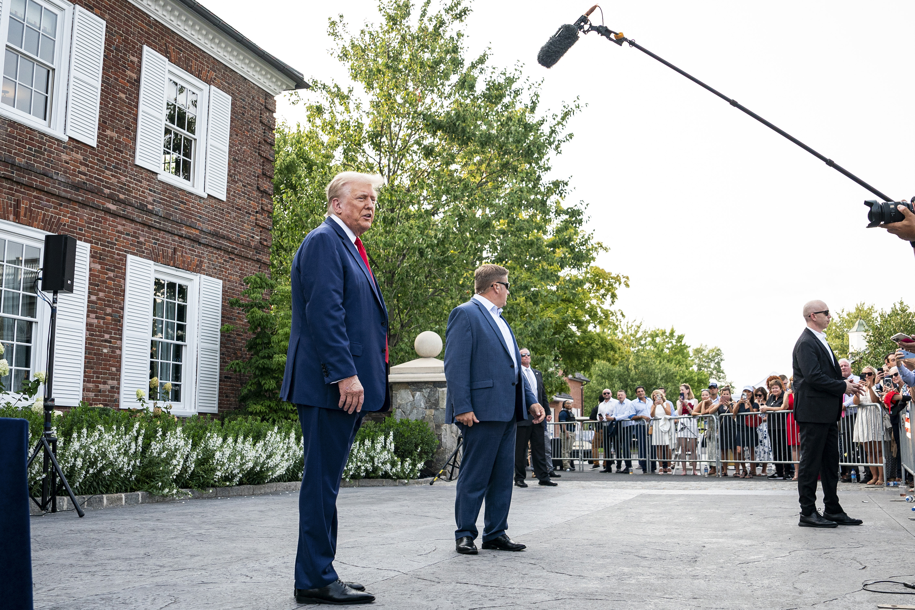  Trump last month at his private club in Bedminster, New Jesrsey The Trump team held a three-hour debate prep session at the club. Photo / Haiyun Jiang, The New York Times