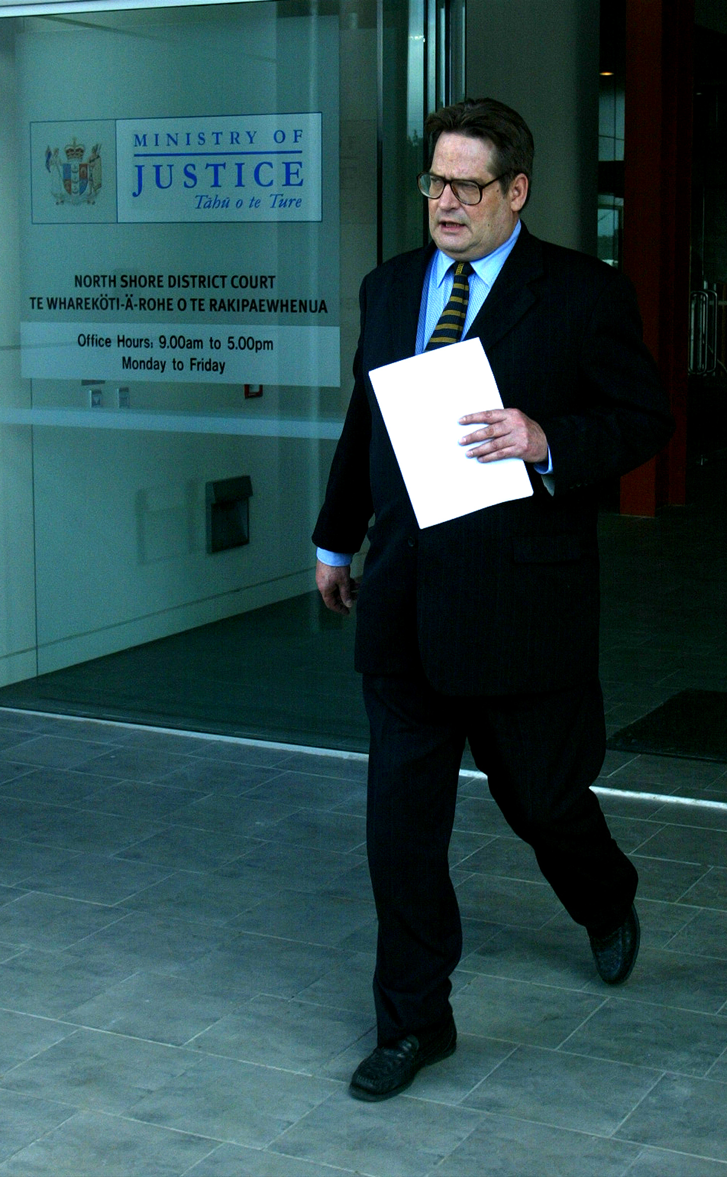 Lawyer Christopher Harder leaving the North Shore District Court in 2003 after facing charges of assault on a fellow lawyer.