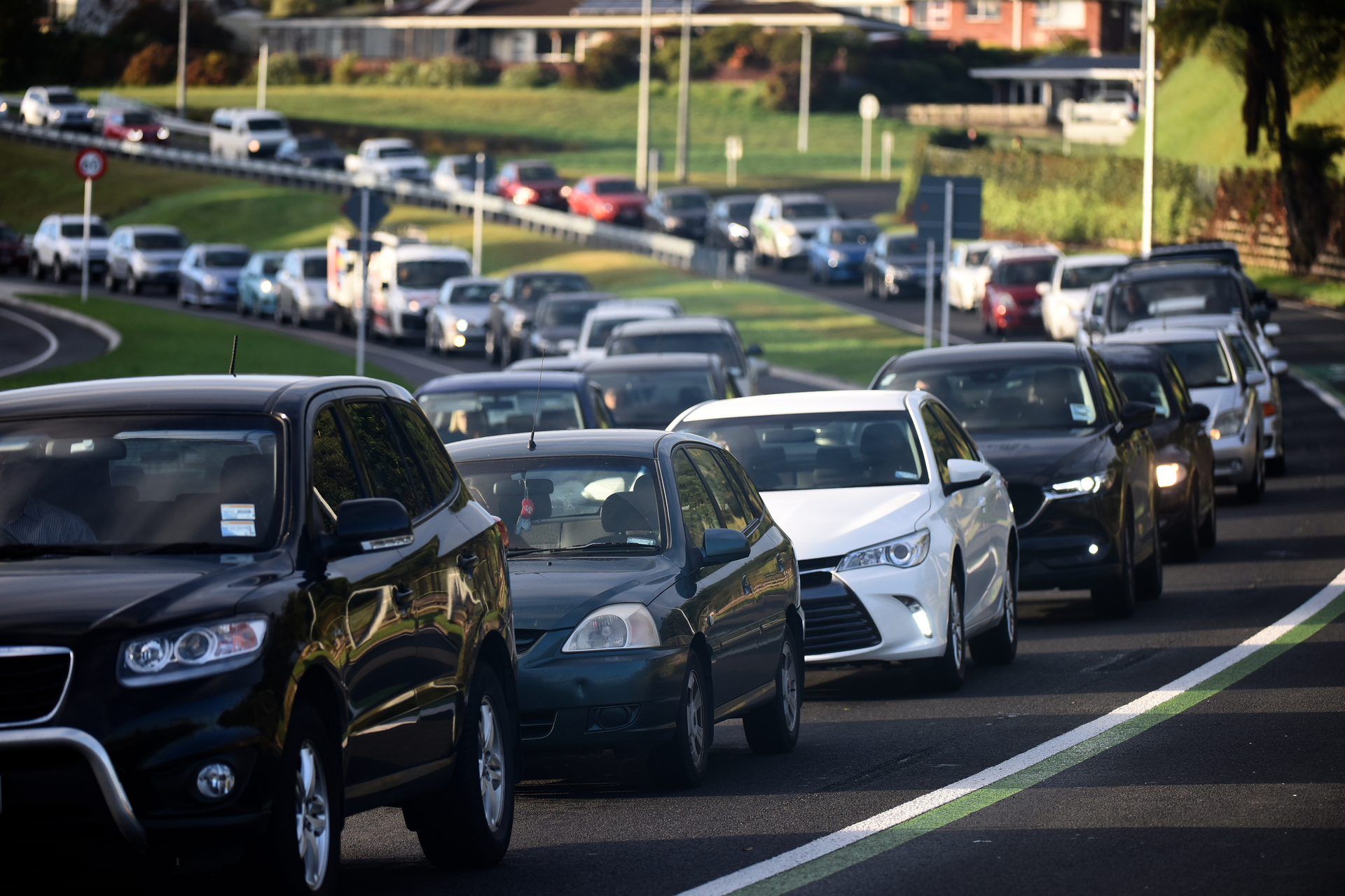 A congested morning on Turret Rd in Tauranga. Photo / George Novak
