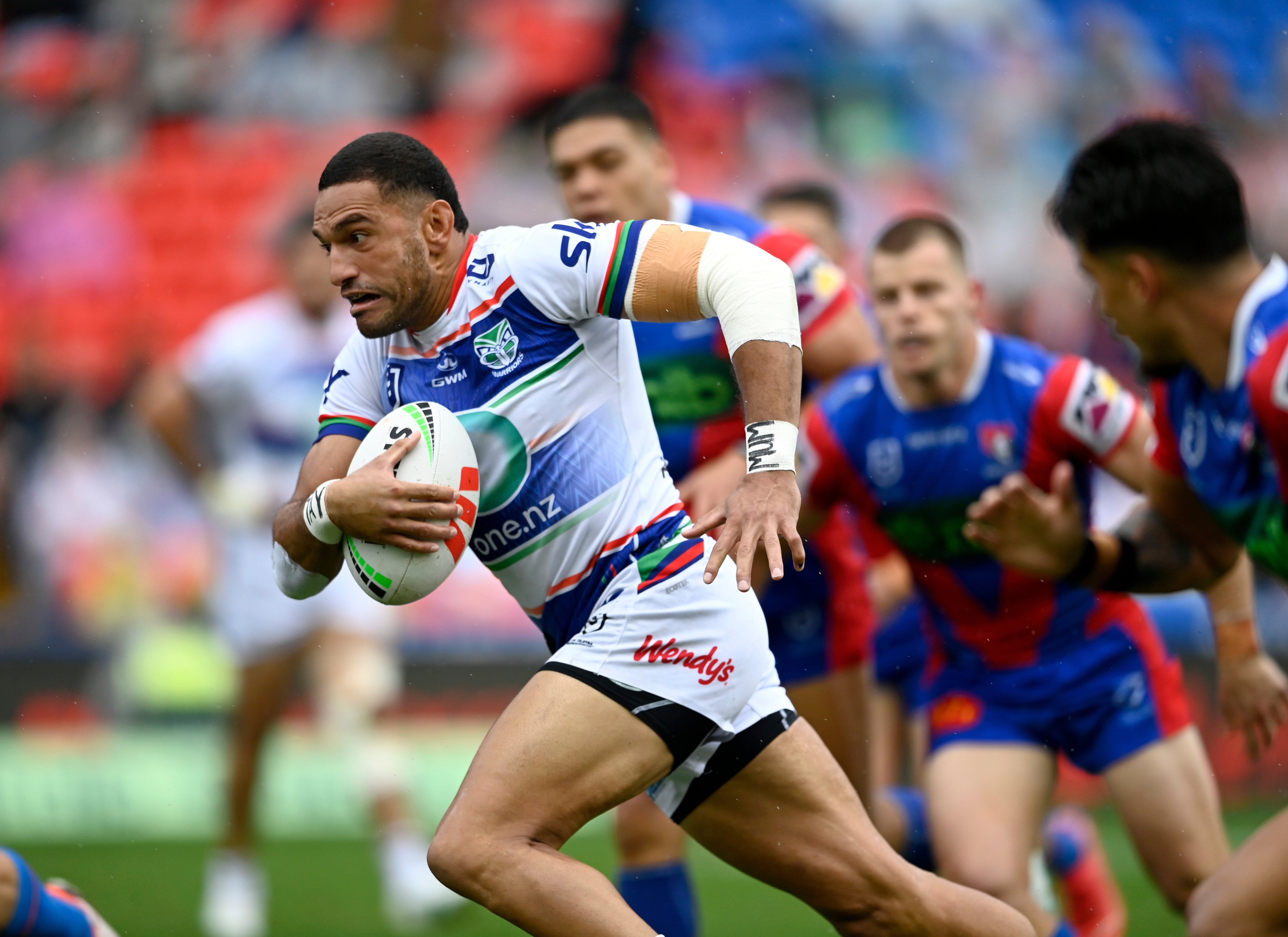 Marcelo Montoya of the Warriors in action against the Knights. Photo / Photosport