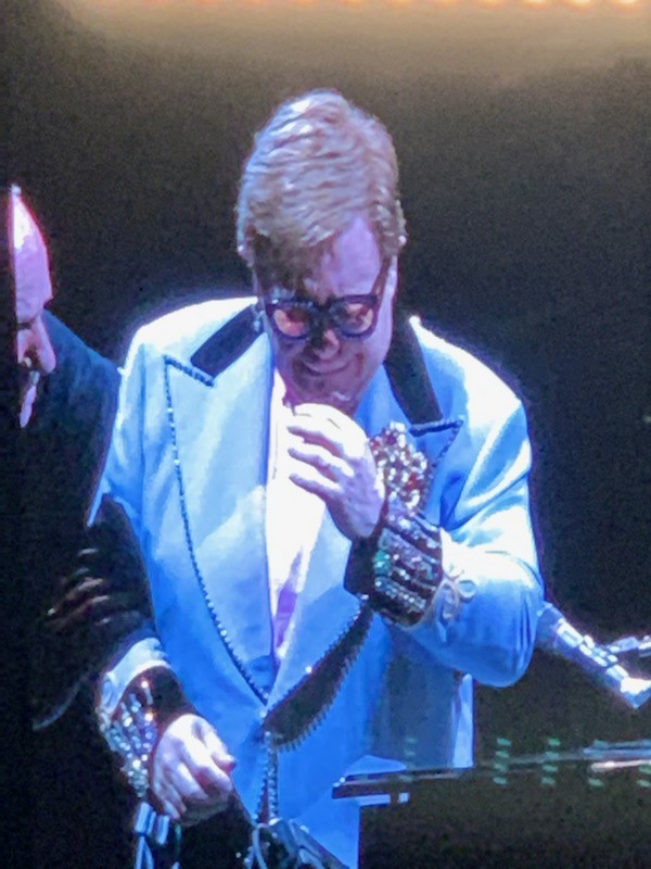 Sir Elton John was emotional as he left the stage at Mt Smart Stadium in Auckland after losing his voice due to sickness. Photo / Supplied