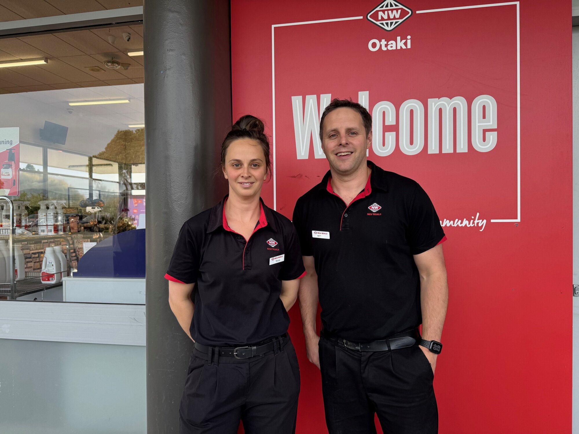 Nicole and Matt Mullins of New World Ōtaki are the new owner/operators of New World Pt Chevalier, due to open on September 9. Photo / Foodstuffs North Island