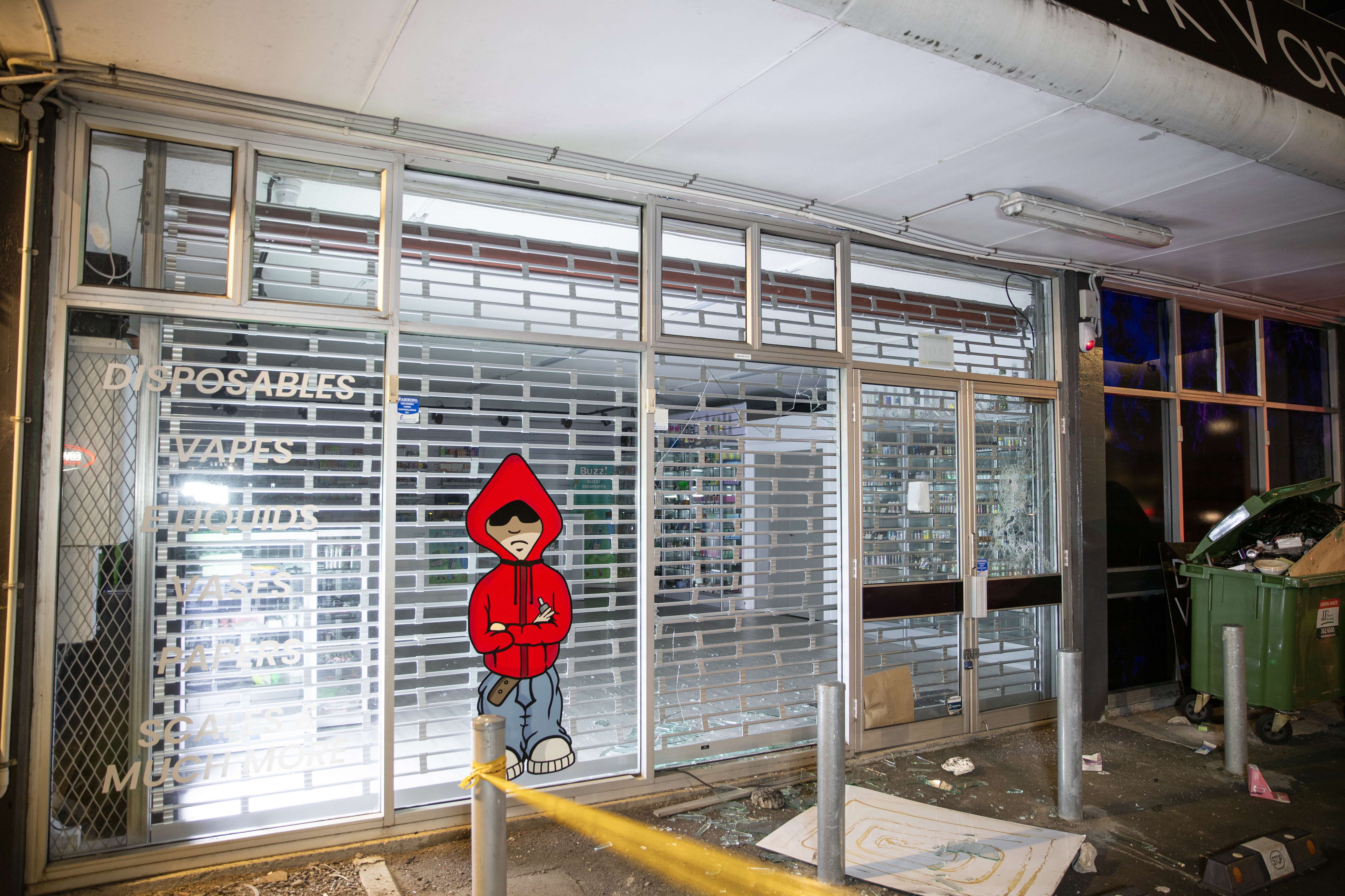 The Dark Vapes store on Springs Rd, in Auckland's East Tamaki, was targeted by thieves overnight. Photo / Hayden Woodward