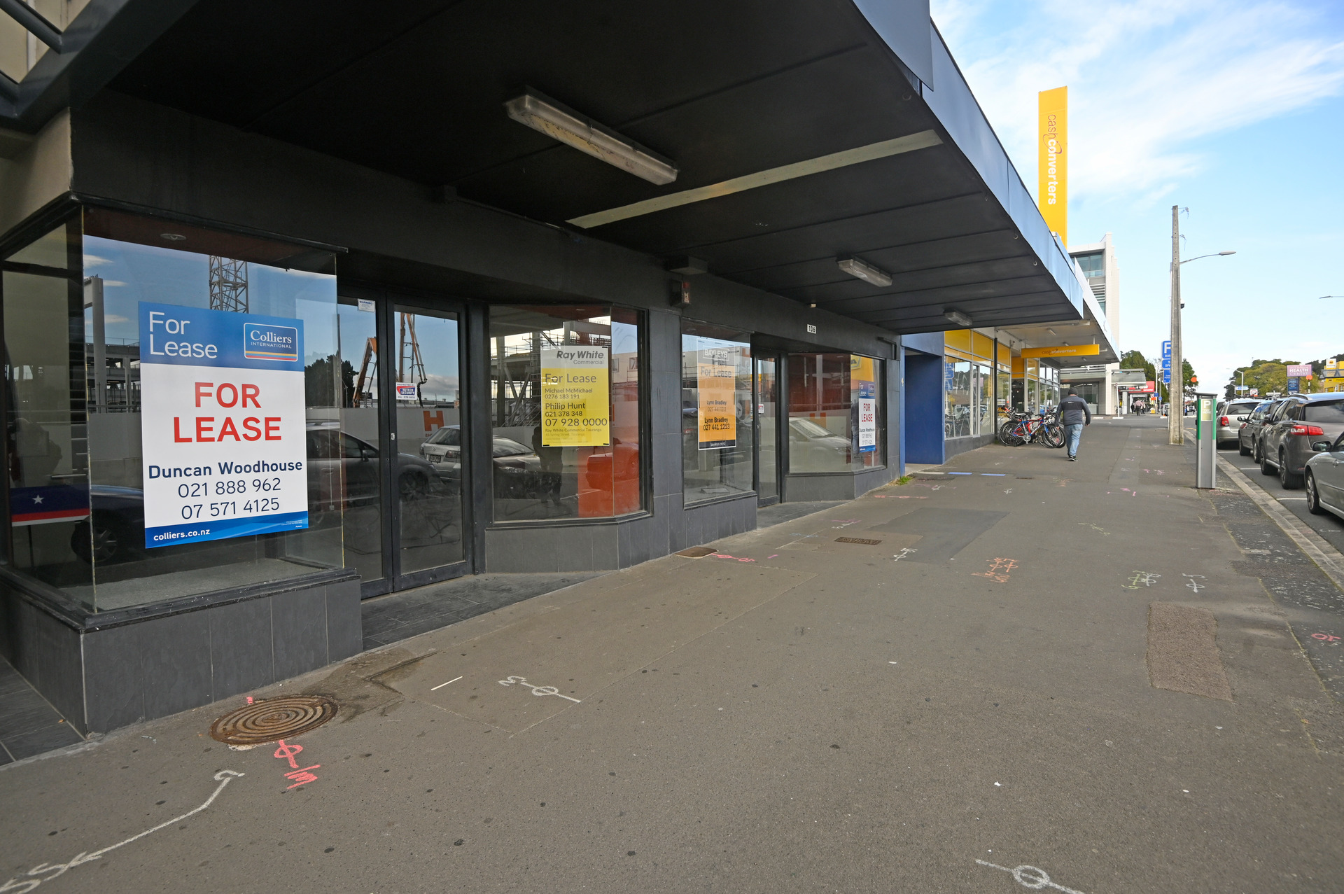 Some of the dozens of empty shopfronts in Tauranga's Devonport Rd. Photo / George Novak 