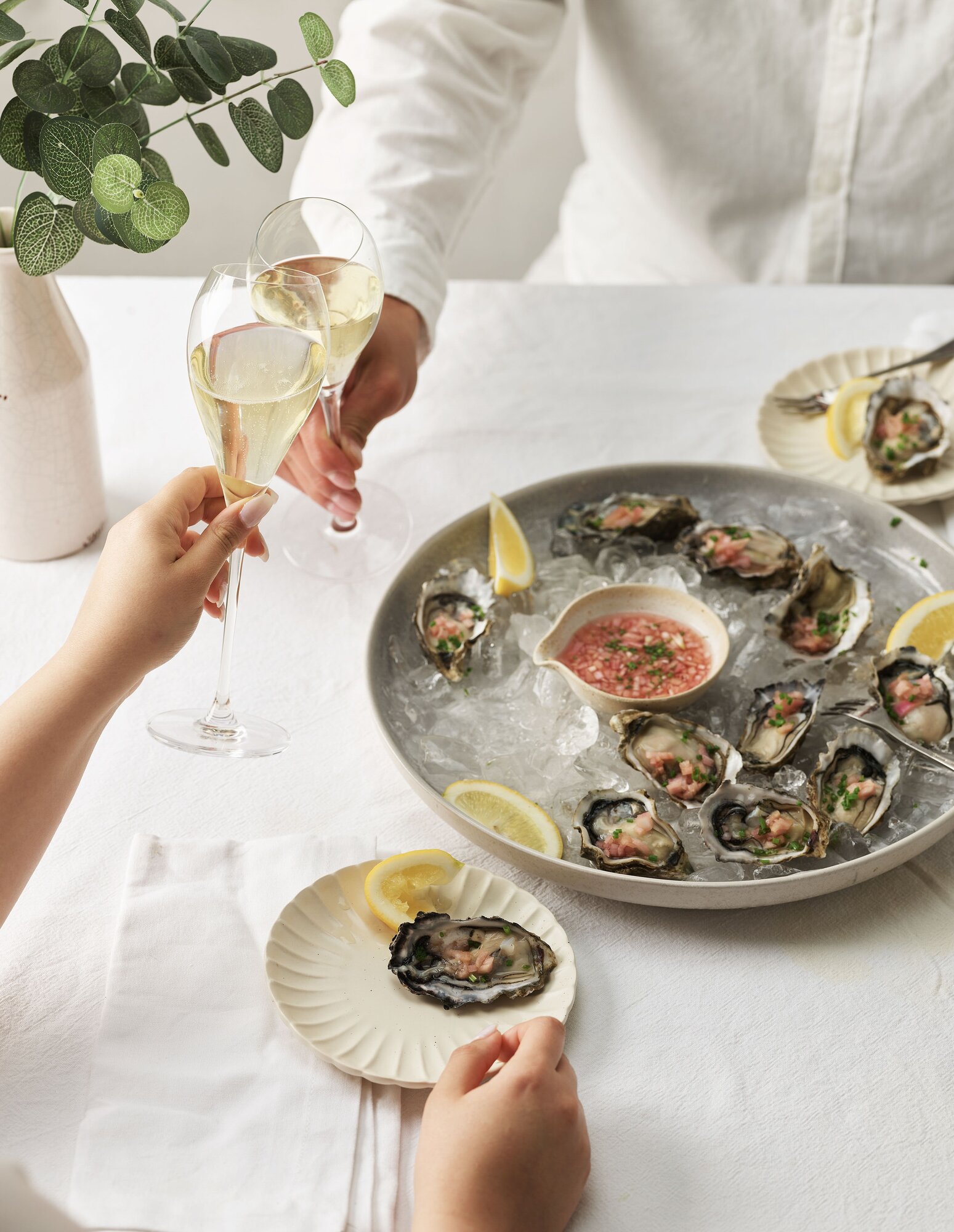 Dr Jo Burzynska shares expert recommendations for the best wines for all occasions this festive season. Photo / New Zealand Winegrowers Inc