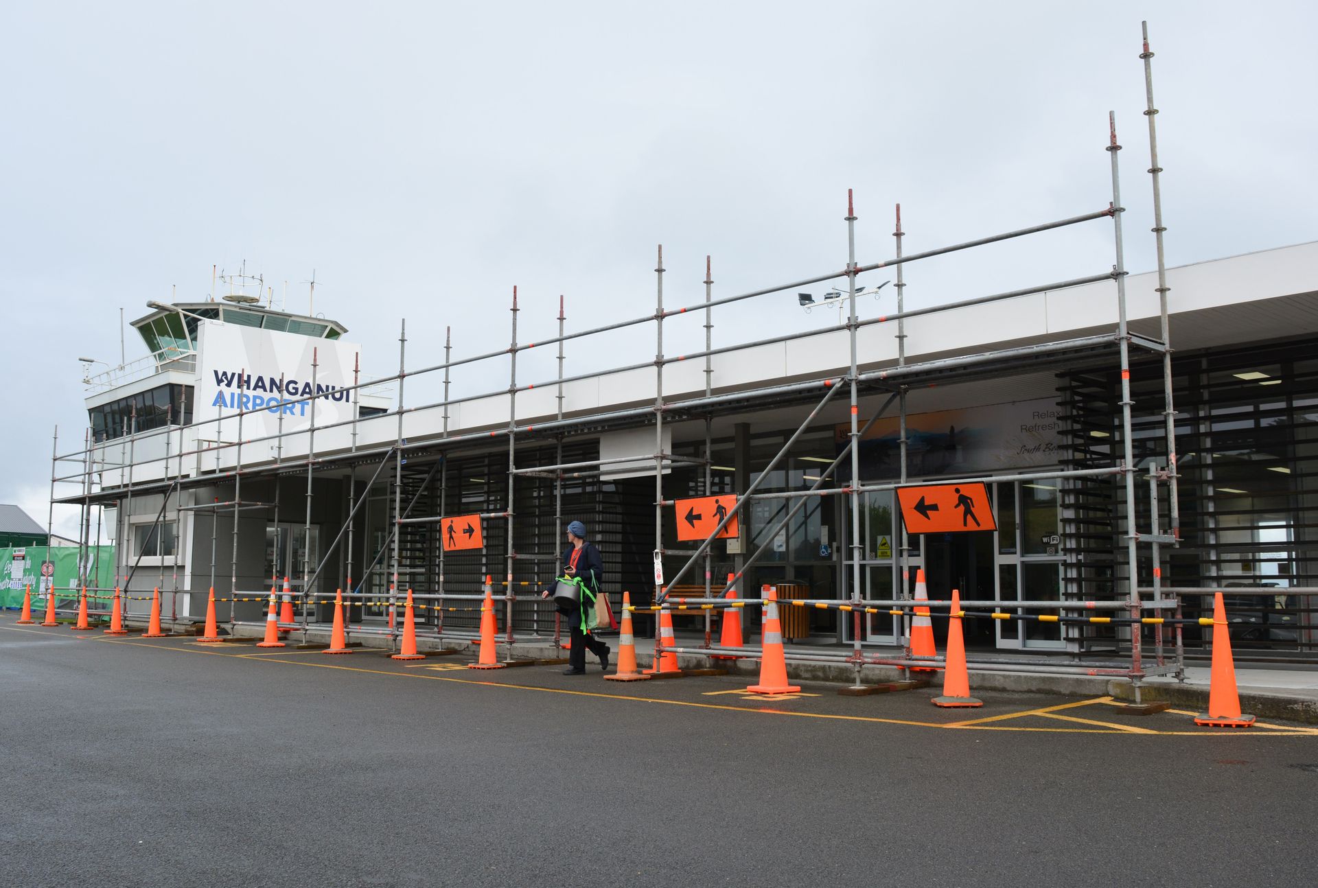 Whanganui Airport will be undergoing construction as its deteriorating terminal roof gets replaced.