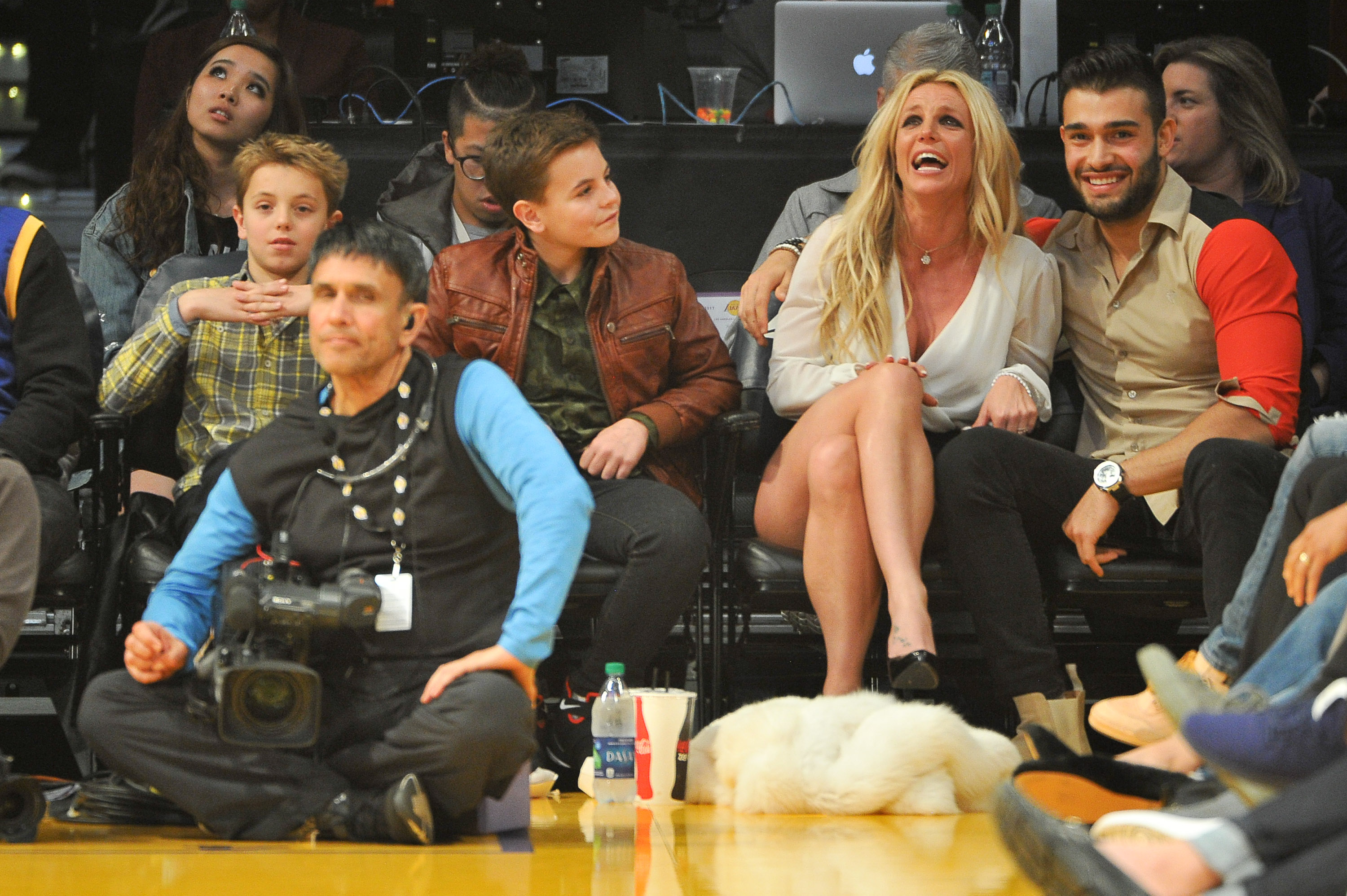 Sean Federline, Jayden James Federline, Britney Spears and Sam Asghari at a Los Angeles Lakers game in 2017. Photo / Getty Images