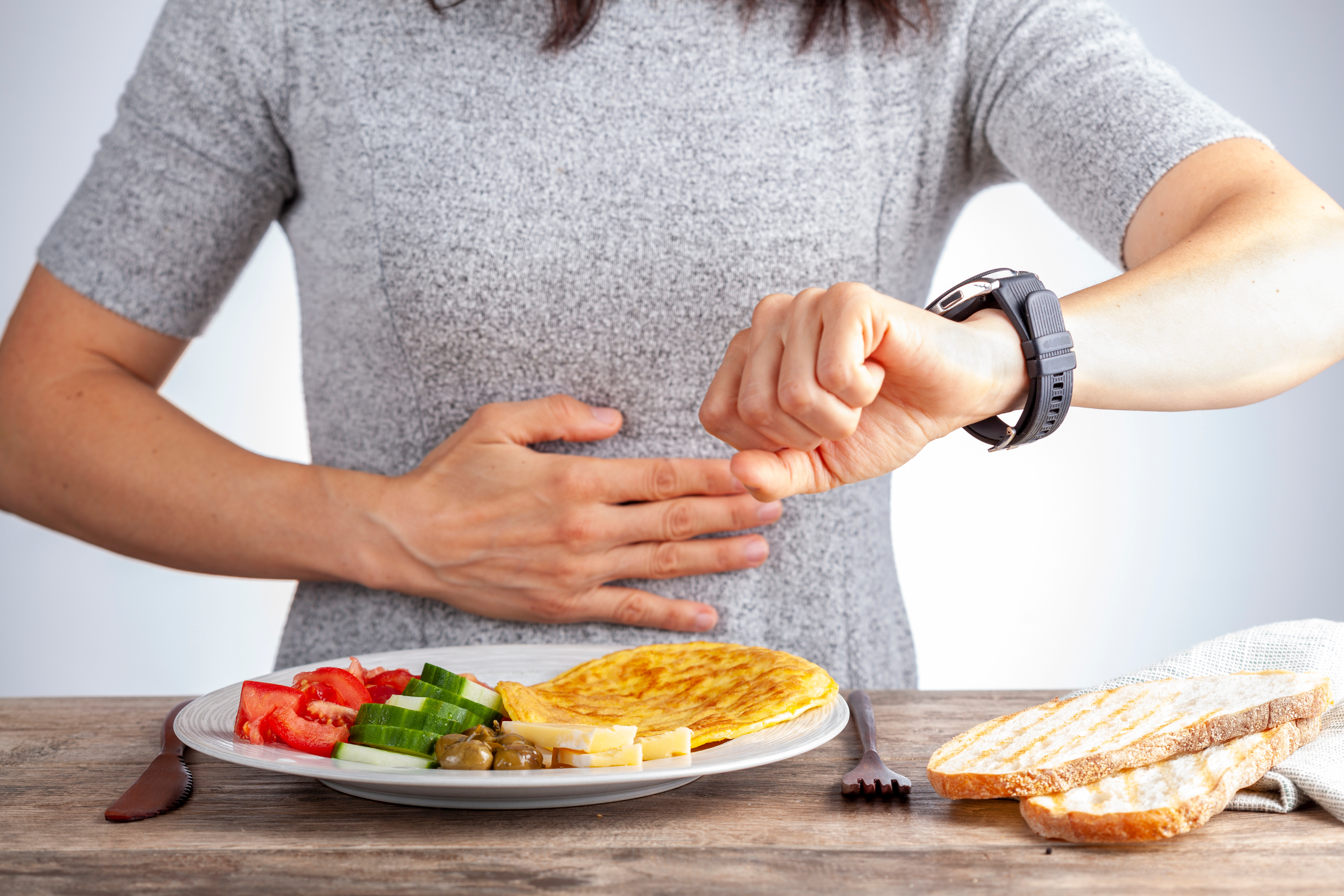 The Omad diet is a strict form of intermittent fasting, limiting food intake to a one-hour window daily. Photo / 123rf