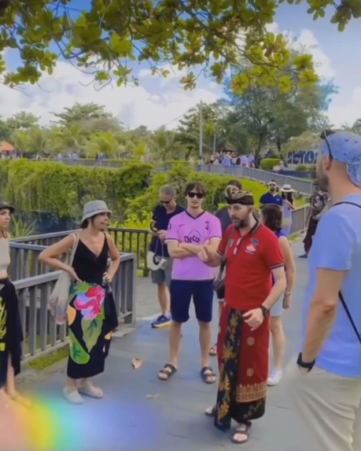 Crackdown: Tour guide Tanganelli was cleared of working illegally, after Bali locals reported seeing a Western-looking guide at Tanah Lot. Photo / Instagram