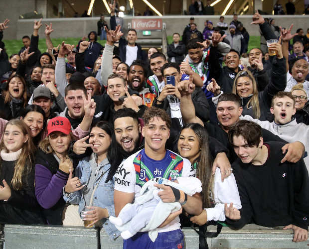 Nrl New Zealand Warriors Captain Roger Tuivasa Sheck Volunteers Position For 18 Year Old Debutant Reece Walsh Nz Herald