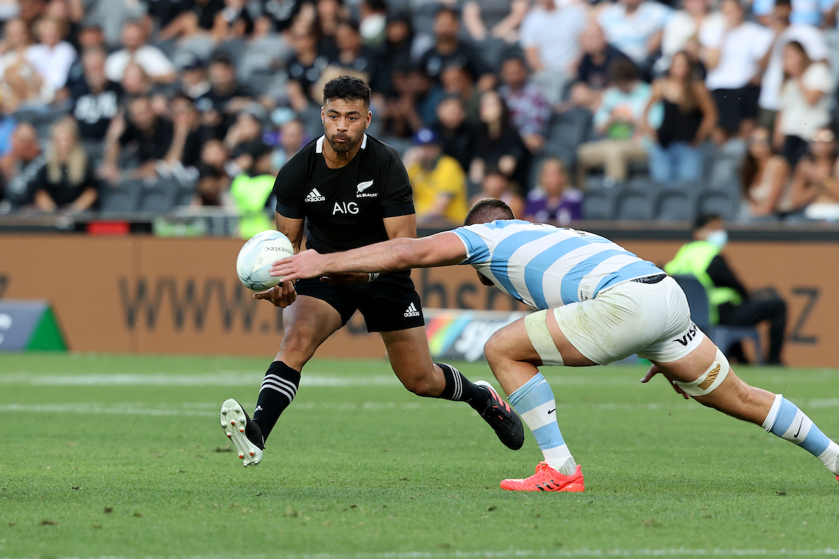 All Blacks pay tribute to Maradona before match vs. Pumas