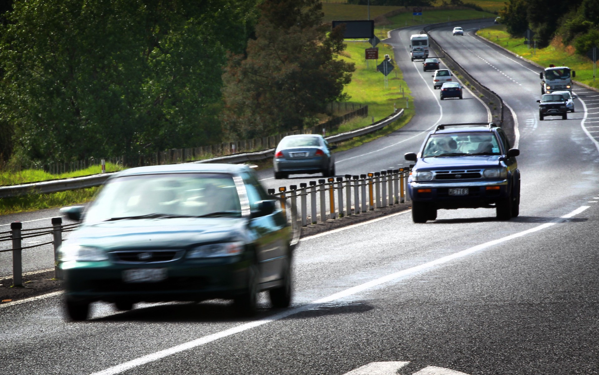 A median wire barrier in place on the Waikato Expressway near Te Kauwhata. Photo / Doug Sherring